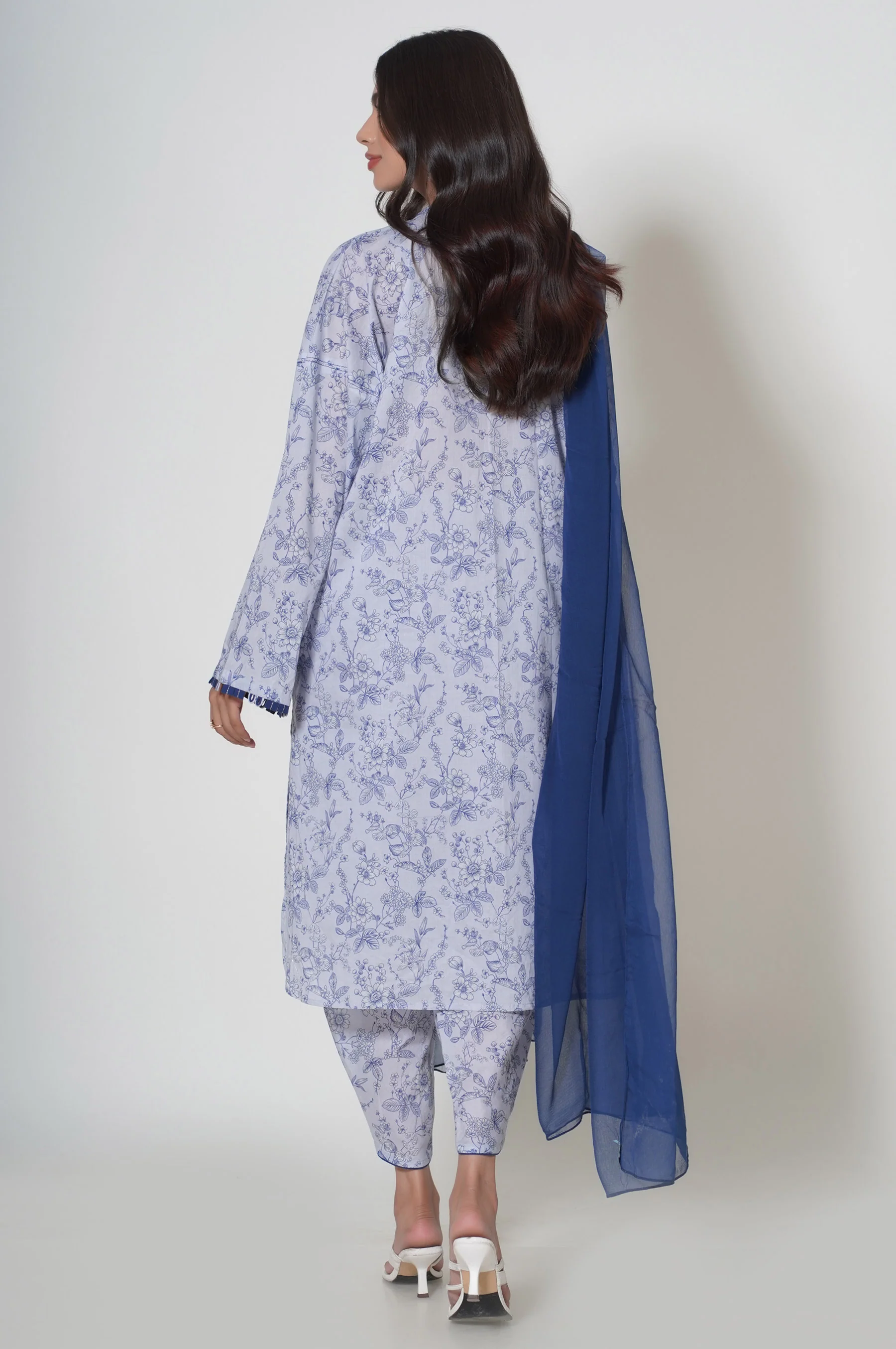 Unstitched 3 Piece Cambric Suit - Image 3