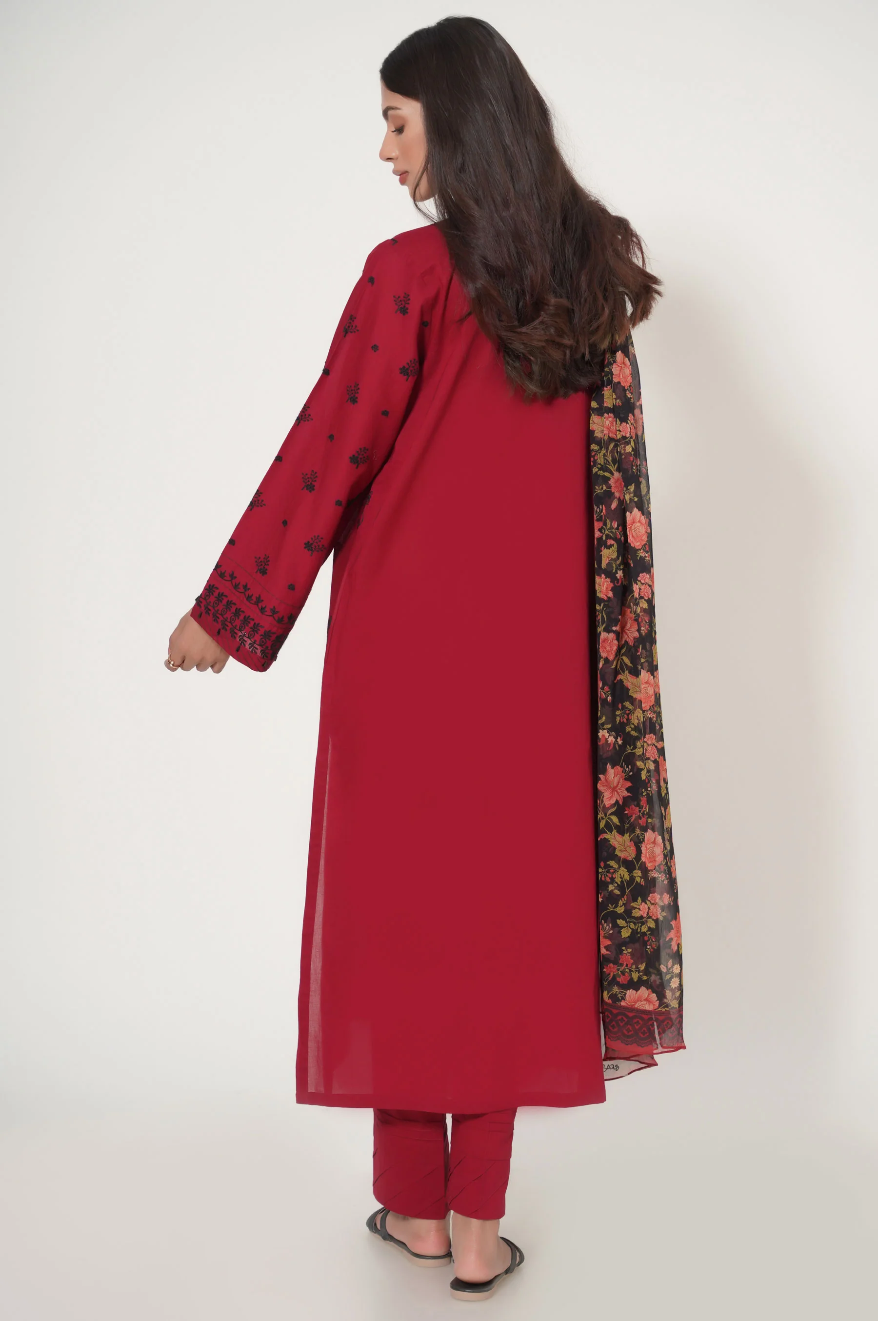 Unstitched 3 Piece Chikankari Suit - Image 4
