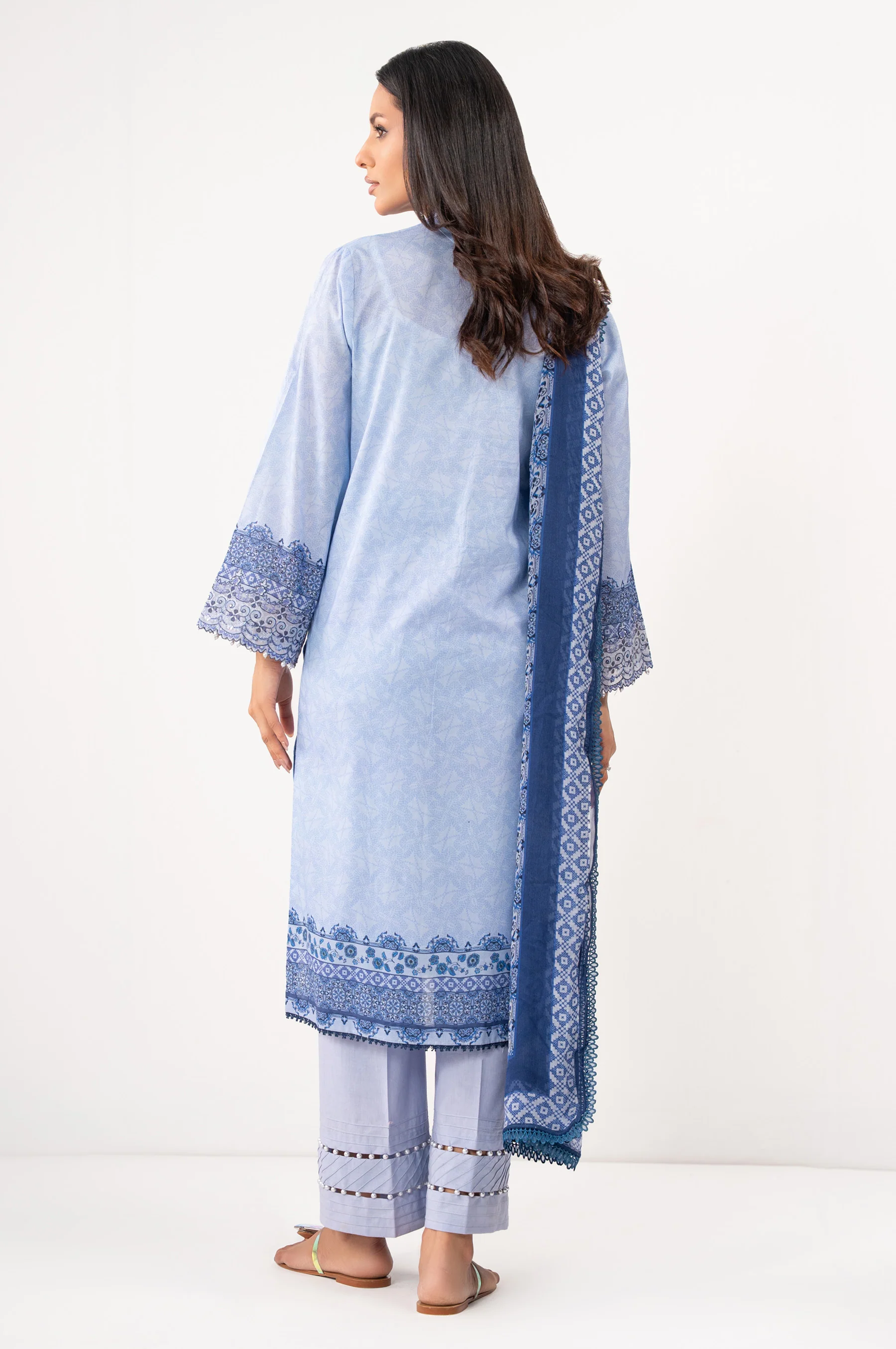 UNSTITCHED EMBROIDERED SUIT - Image 5
