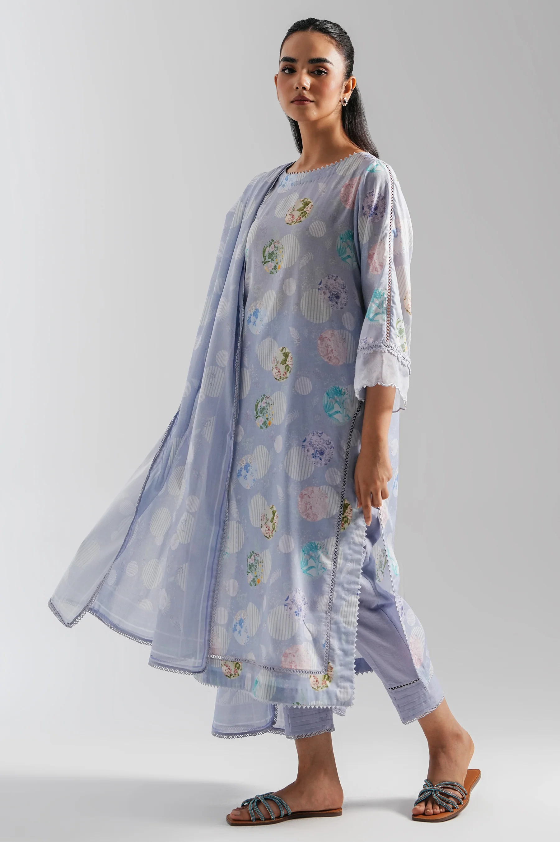 UNSTITCHED PRINTED SUIT - Image 3