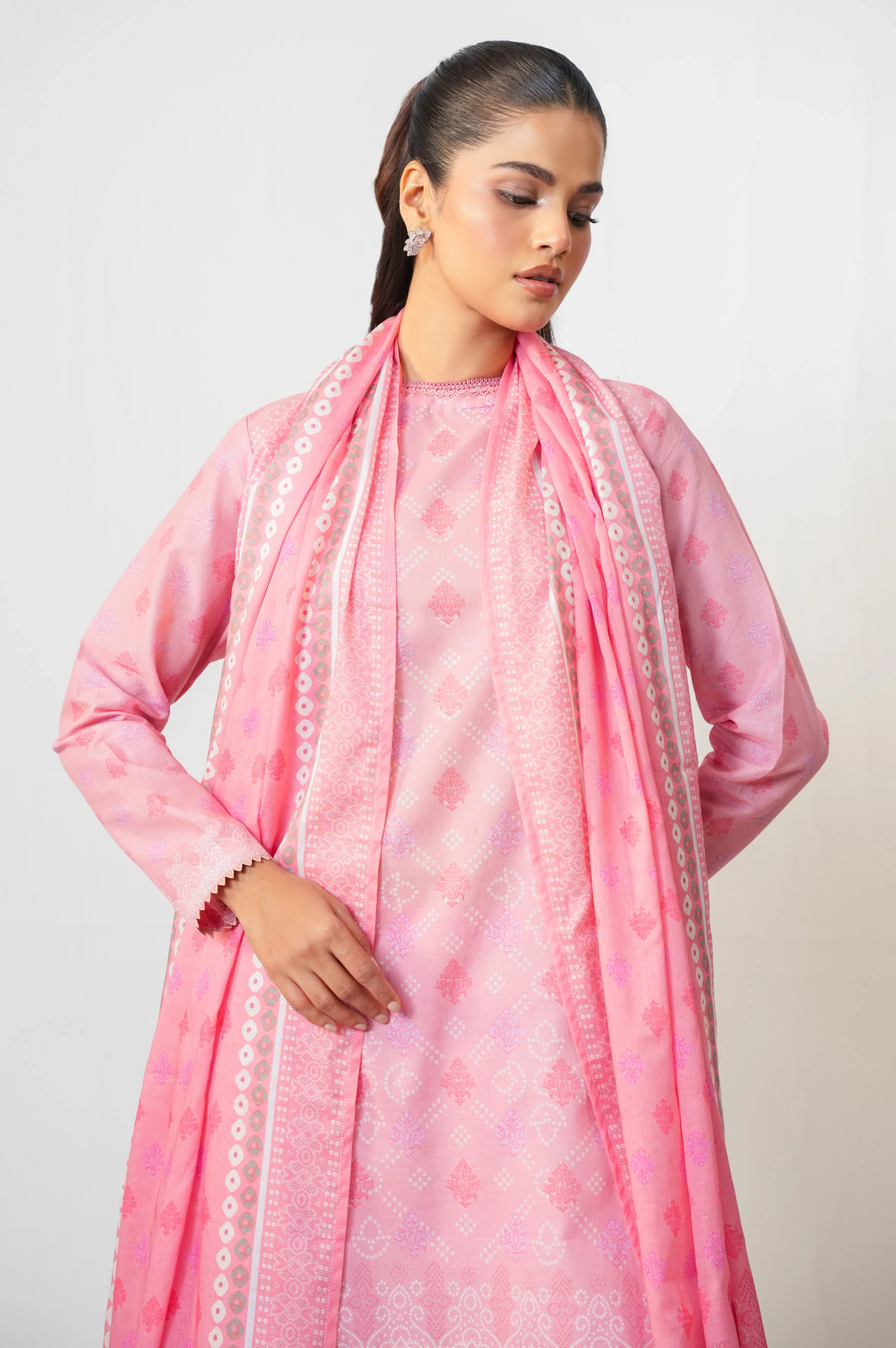 UNSTITCHED PRINTED SUIT - Image 5