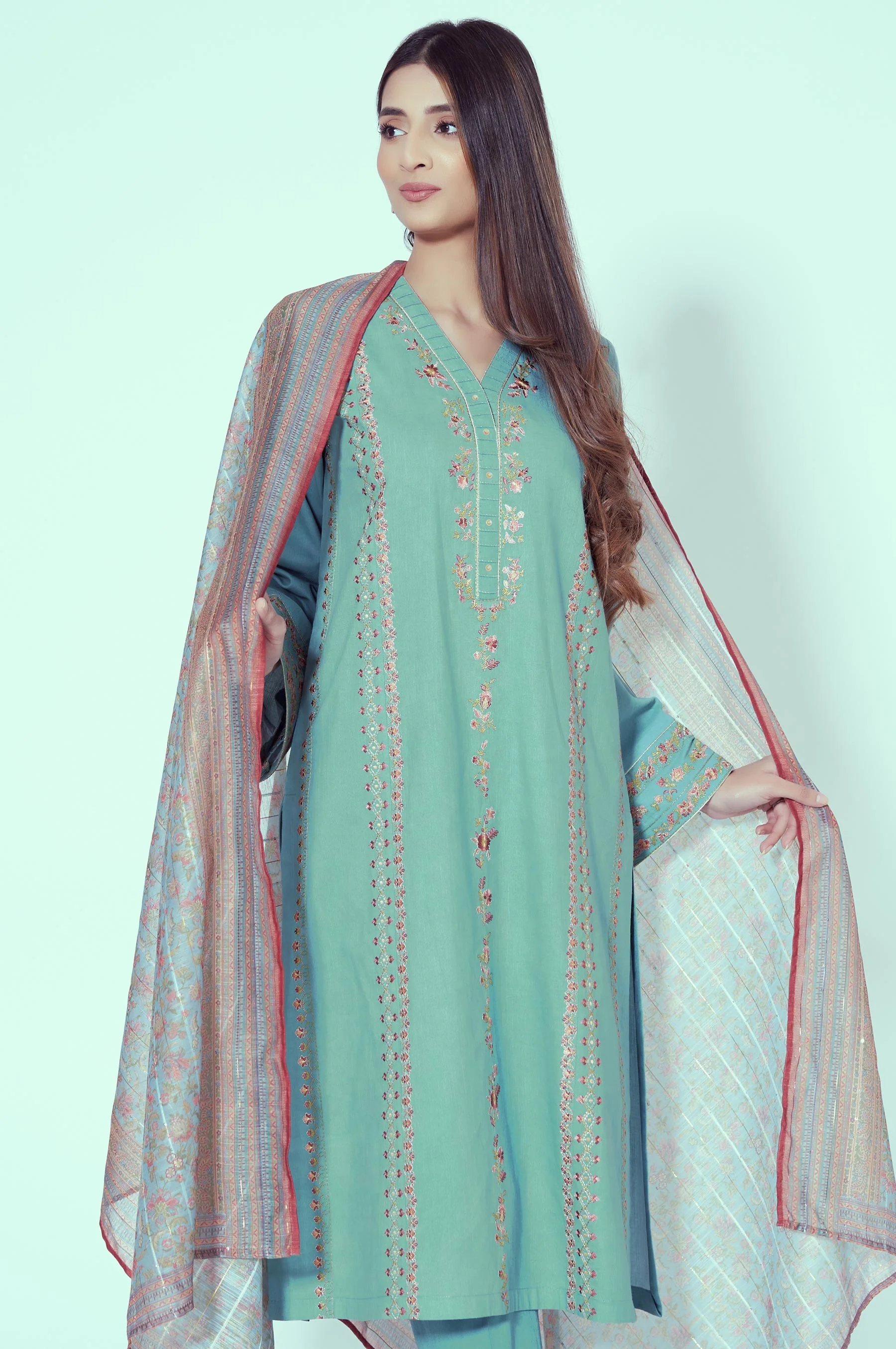 Unstitched 3 Piece Embroider Checkered Slub Suit - Image 6