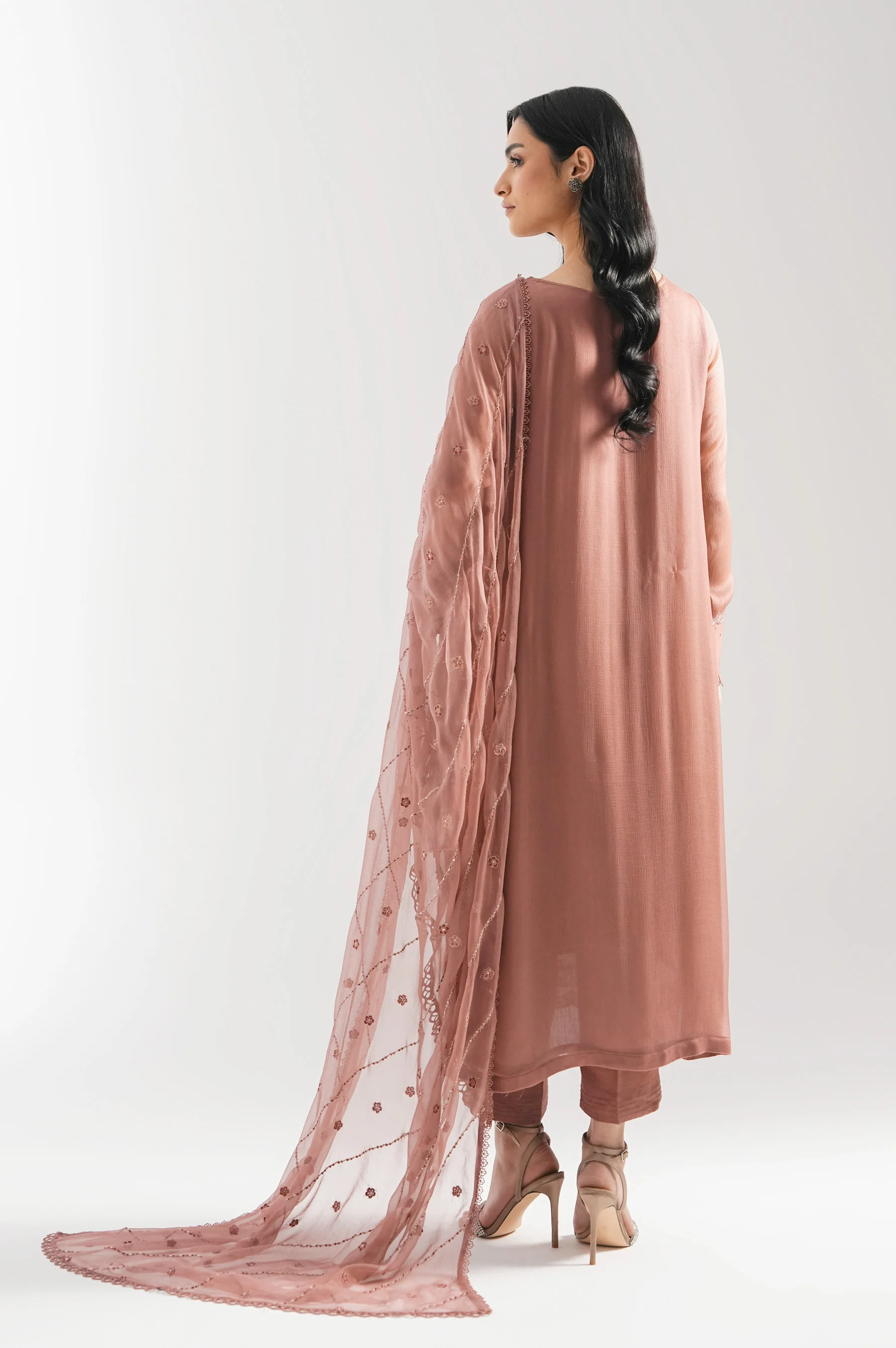 UNSTITCHED EMBROIDERED SUIT - Image 6