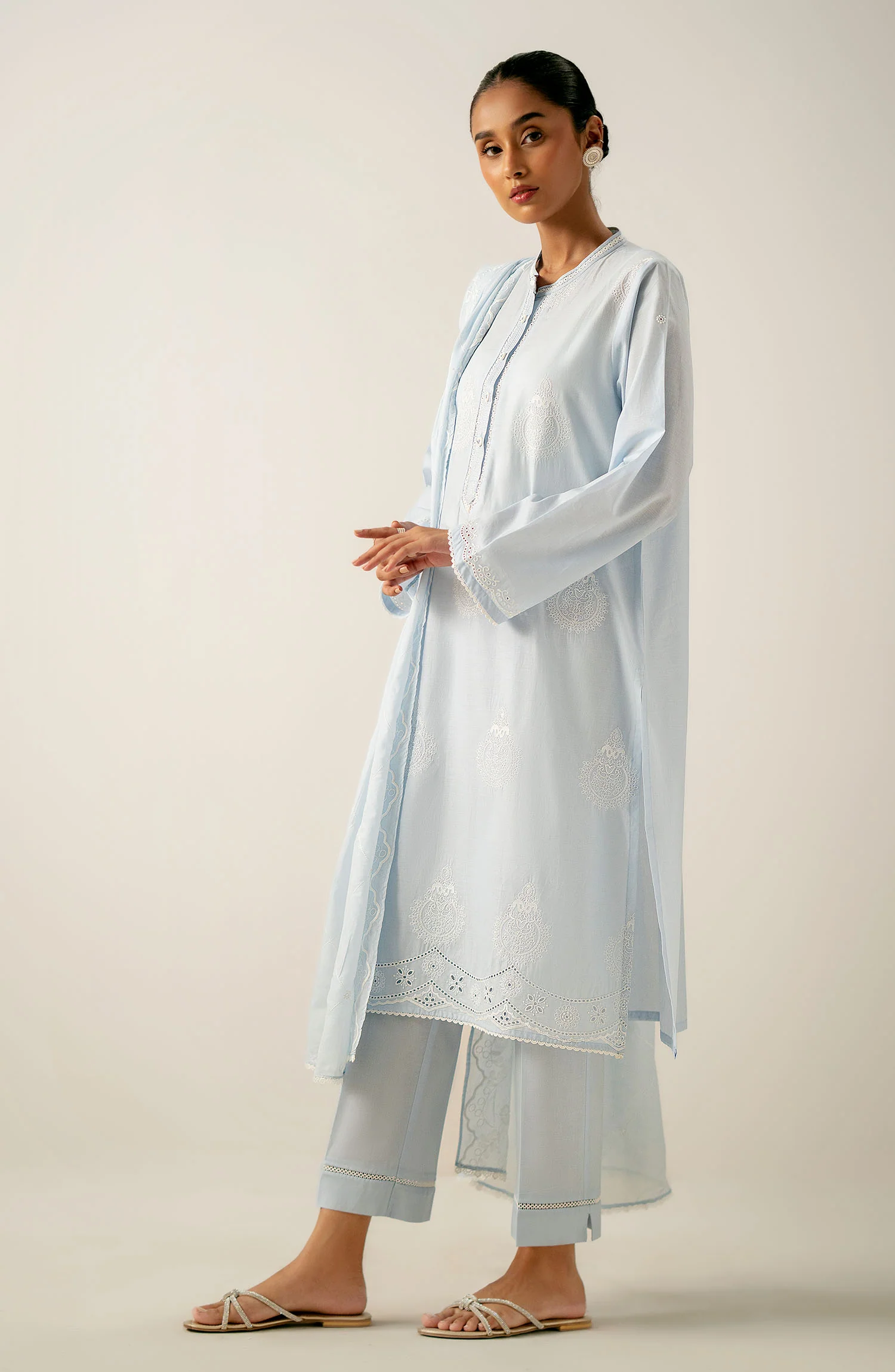Unstitched 3 Piece Embroidered Chikankari Lawn Suit - Image 3