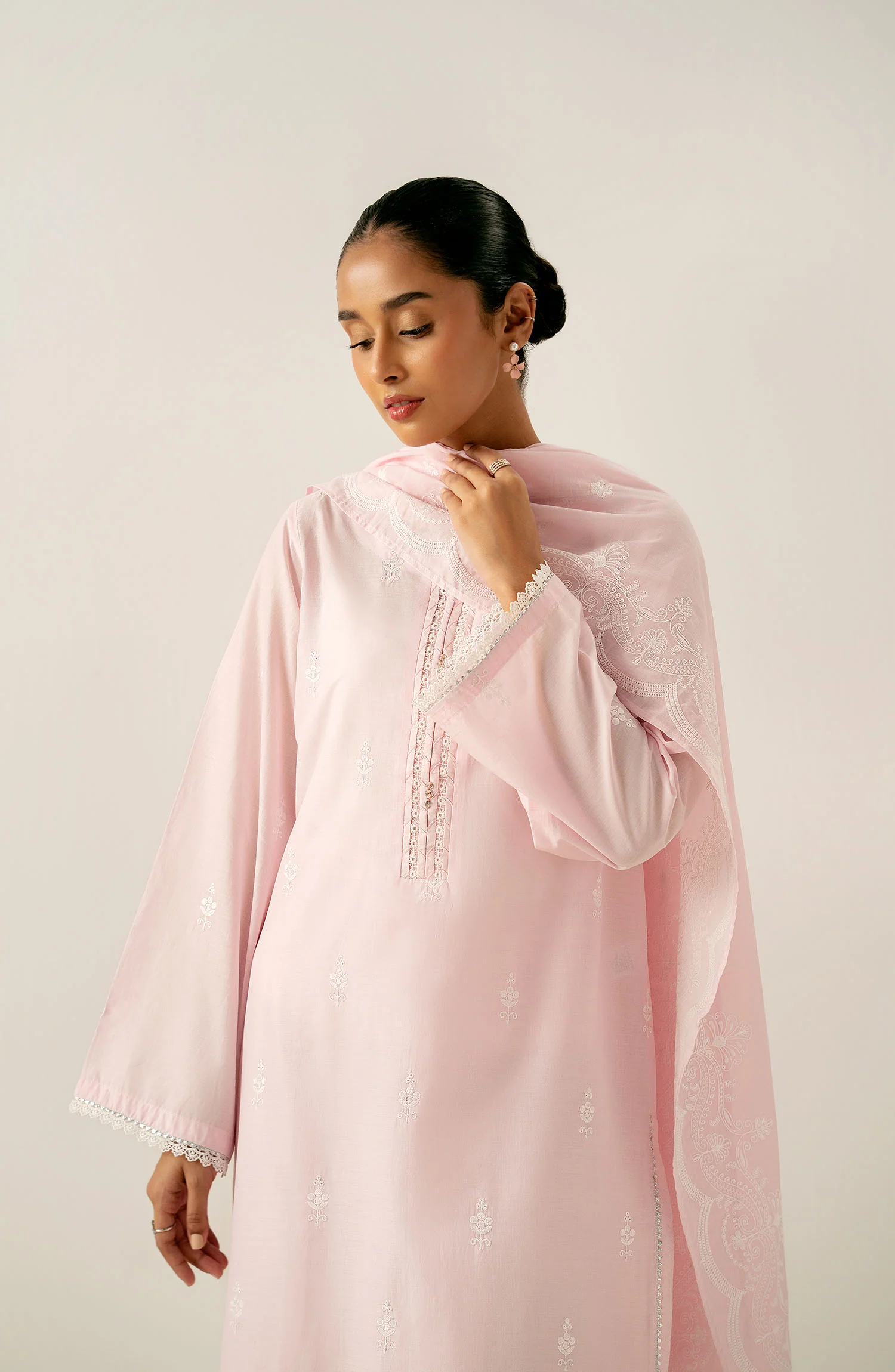 Unstitched 3 Piece Embroidered Chikankari Lawn Suit - Image 5
