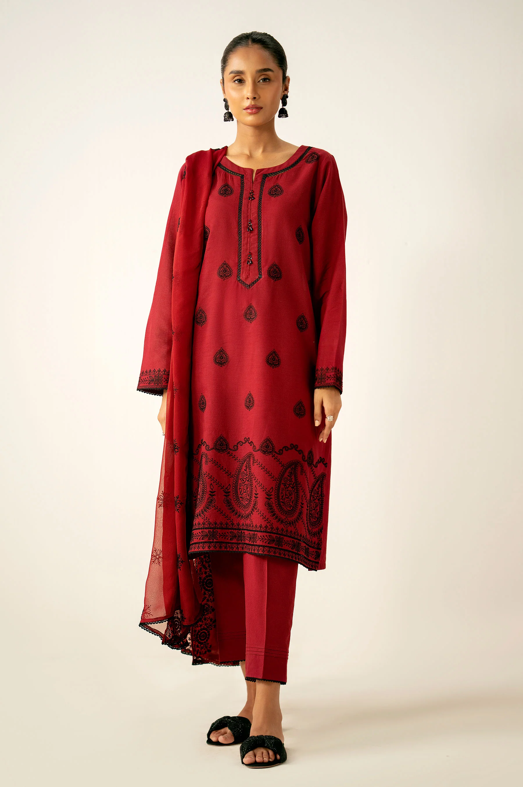 Unstitched 3 Piece Embroidered Chikankari Suit - Image 3
