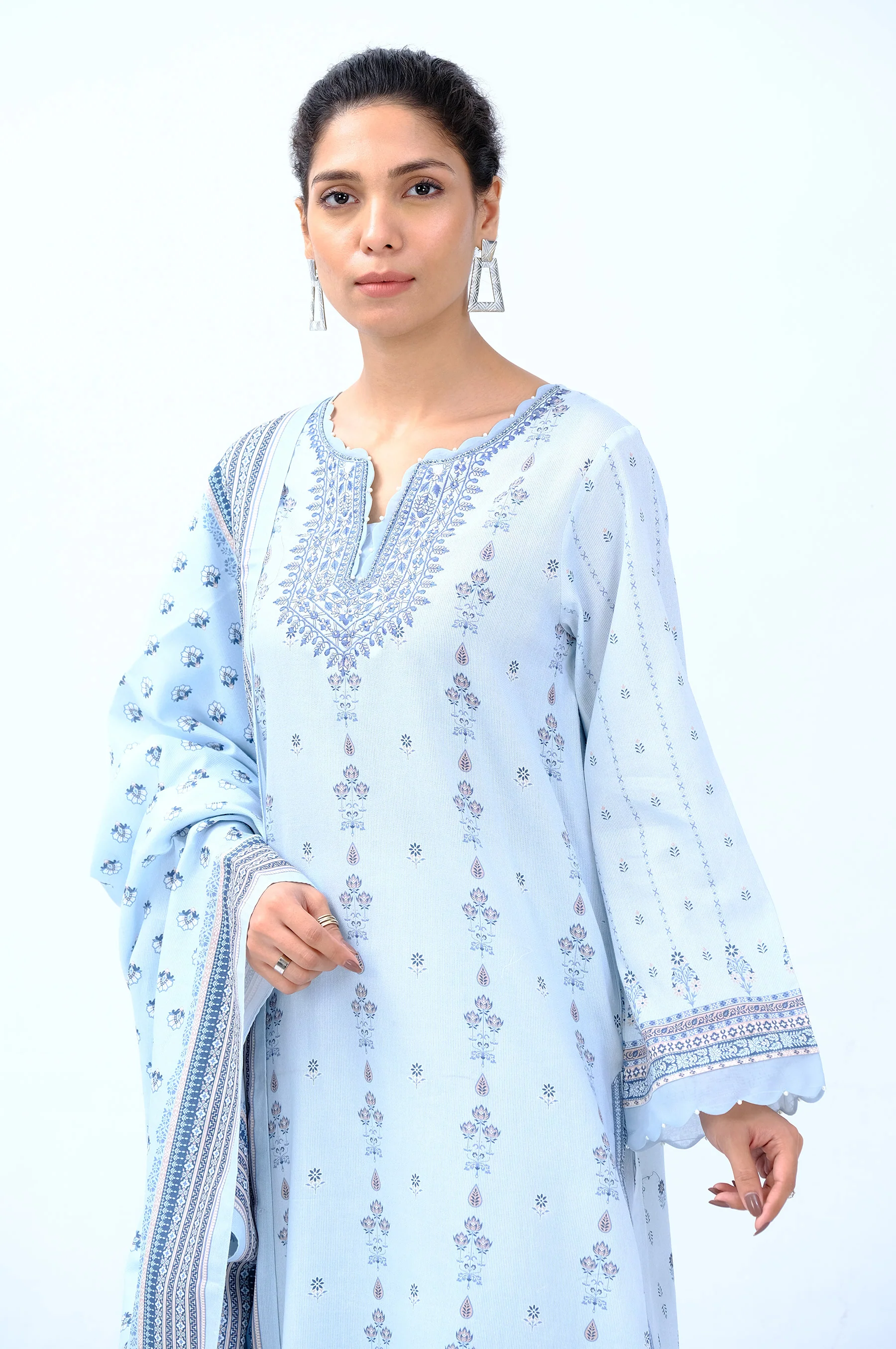 Unstitched 3 Piece Embroidered Cottel Suit - Image 3