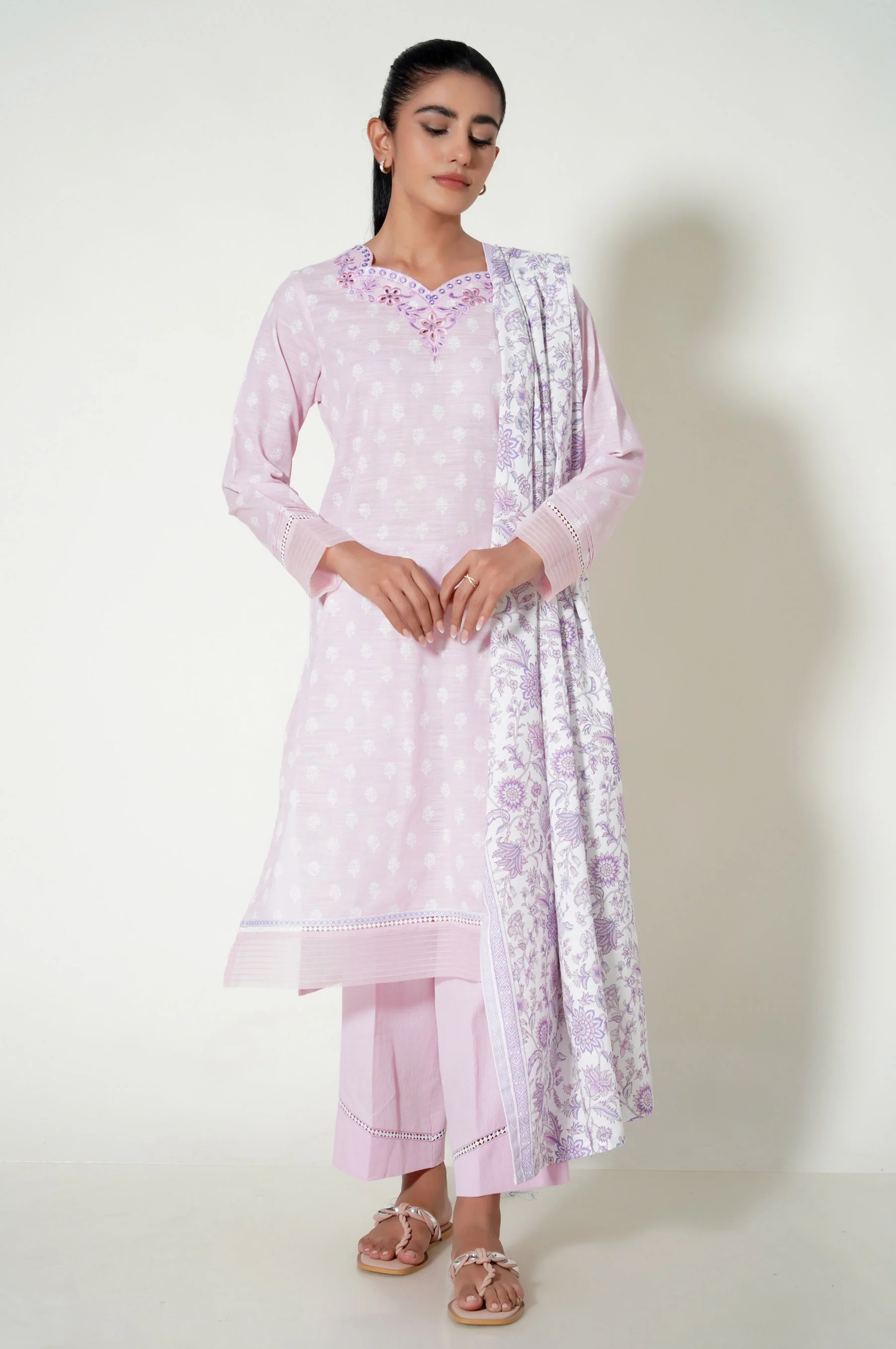 Unstitched 3 Piece Embroidered Cottel Suit - Image 4