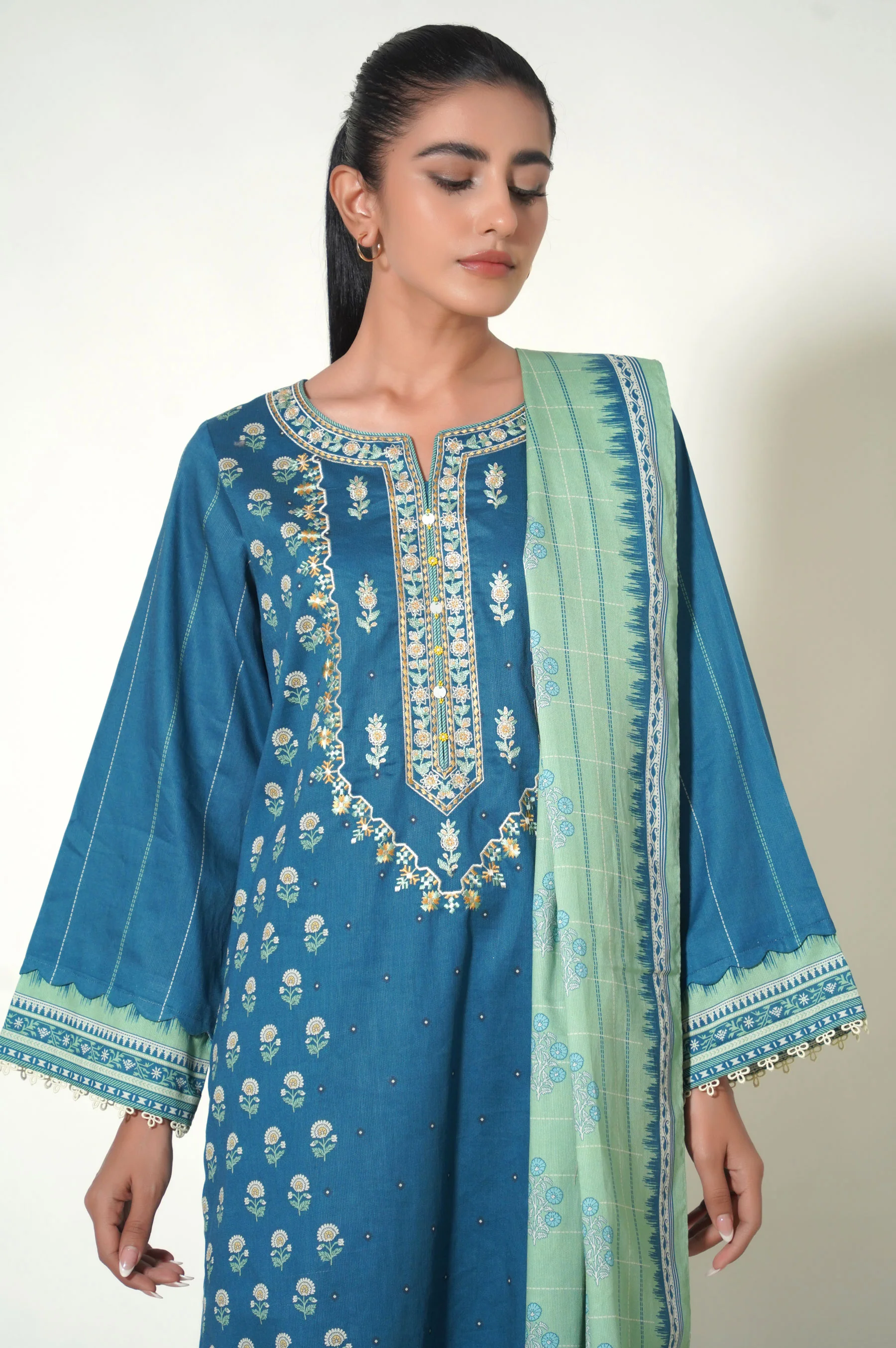 Unstitched 3 Piece Embroidered Cottel Suit - Image 3