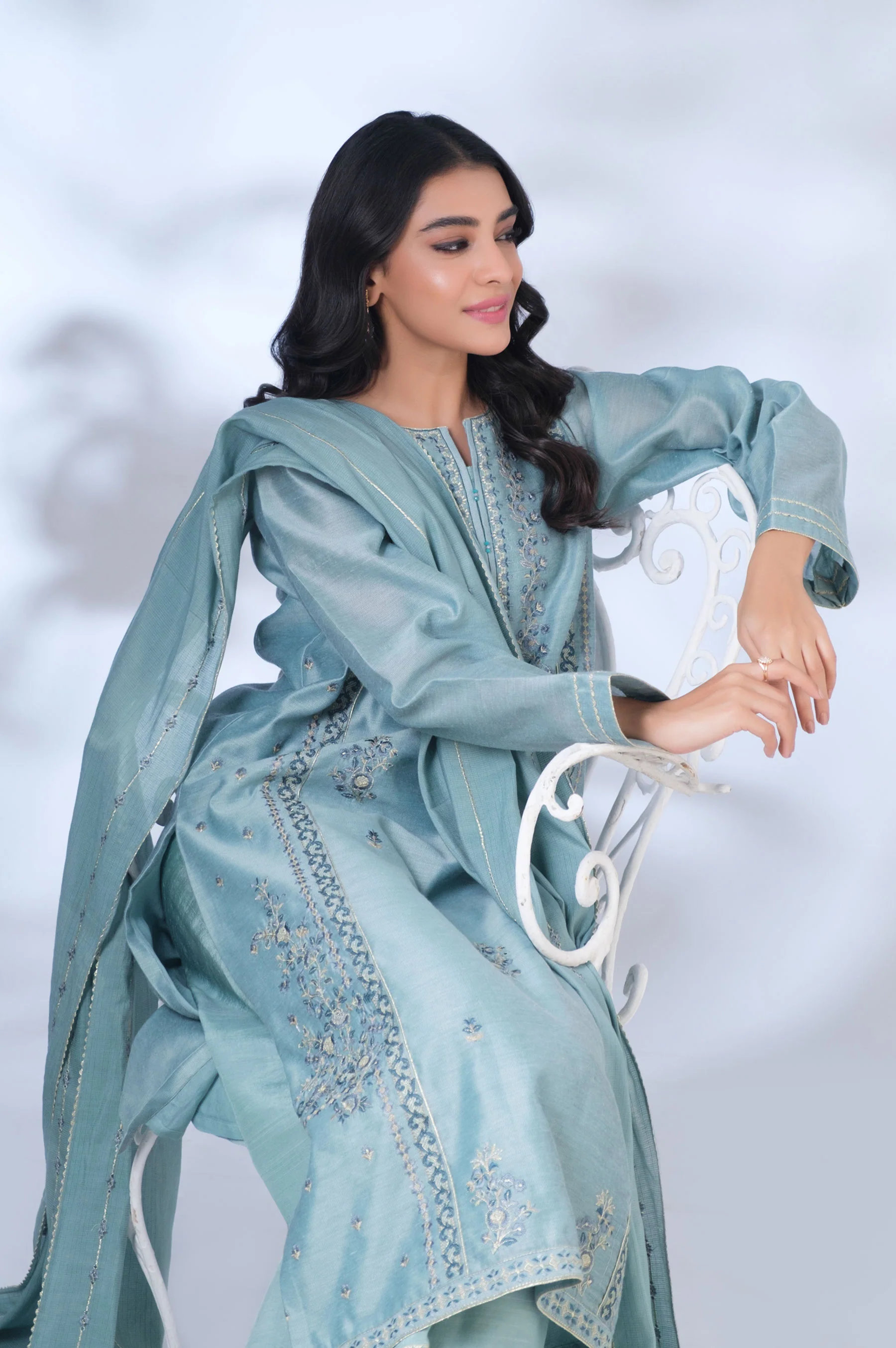 Unstitched 3 Piece Embroidered Cotton Net Suit - Image 5