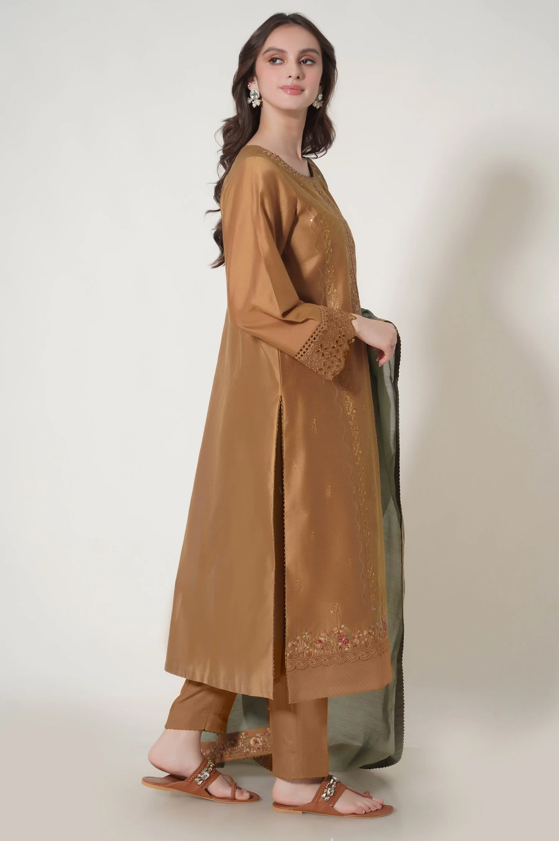 Unstitched 3 Piece Embroidered Cotton Net Suit - Image 5