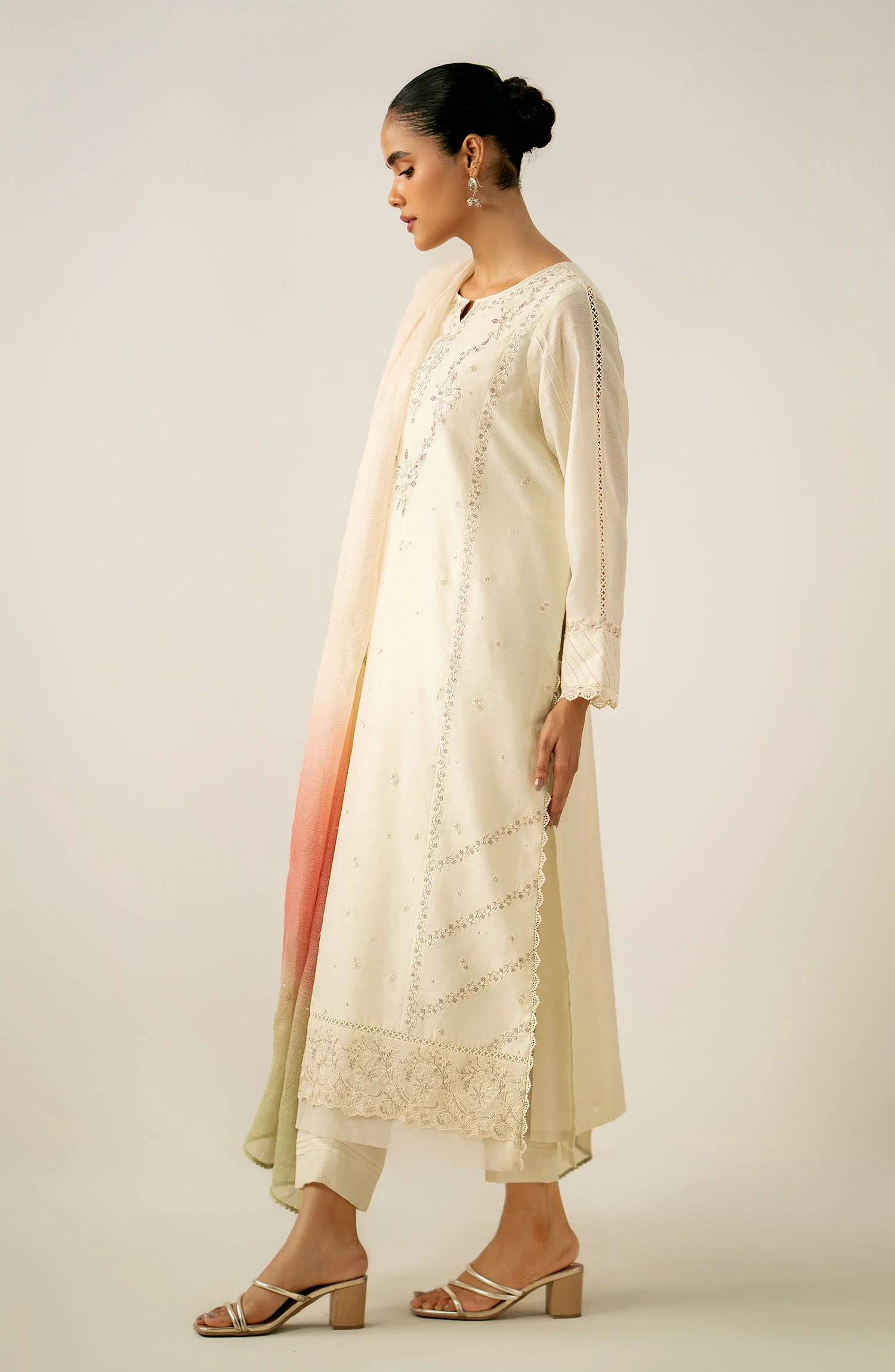 Unstitched 3 Piece Embroidered Cotton Net Suit - Image 5