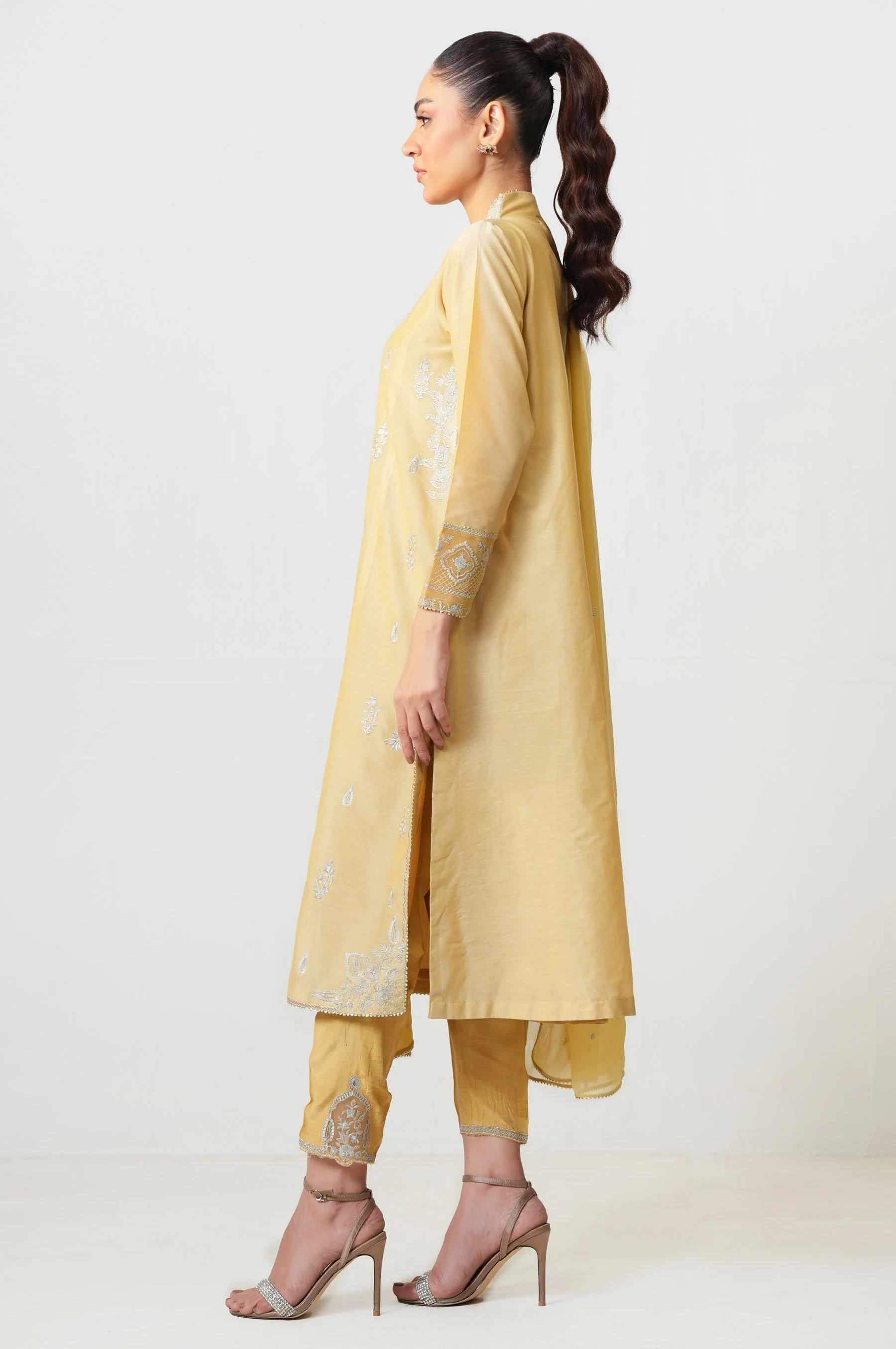 Unstitched 3 Piece Embroidered Cotton Net Suit - Image 4