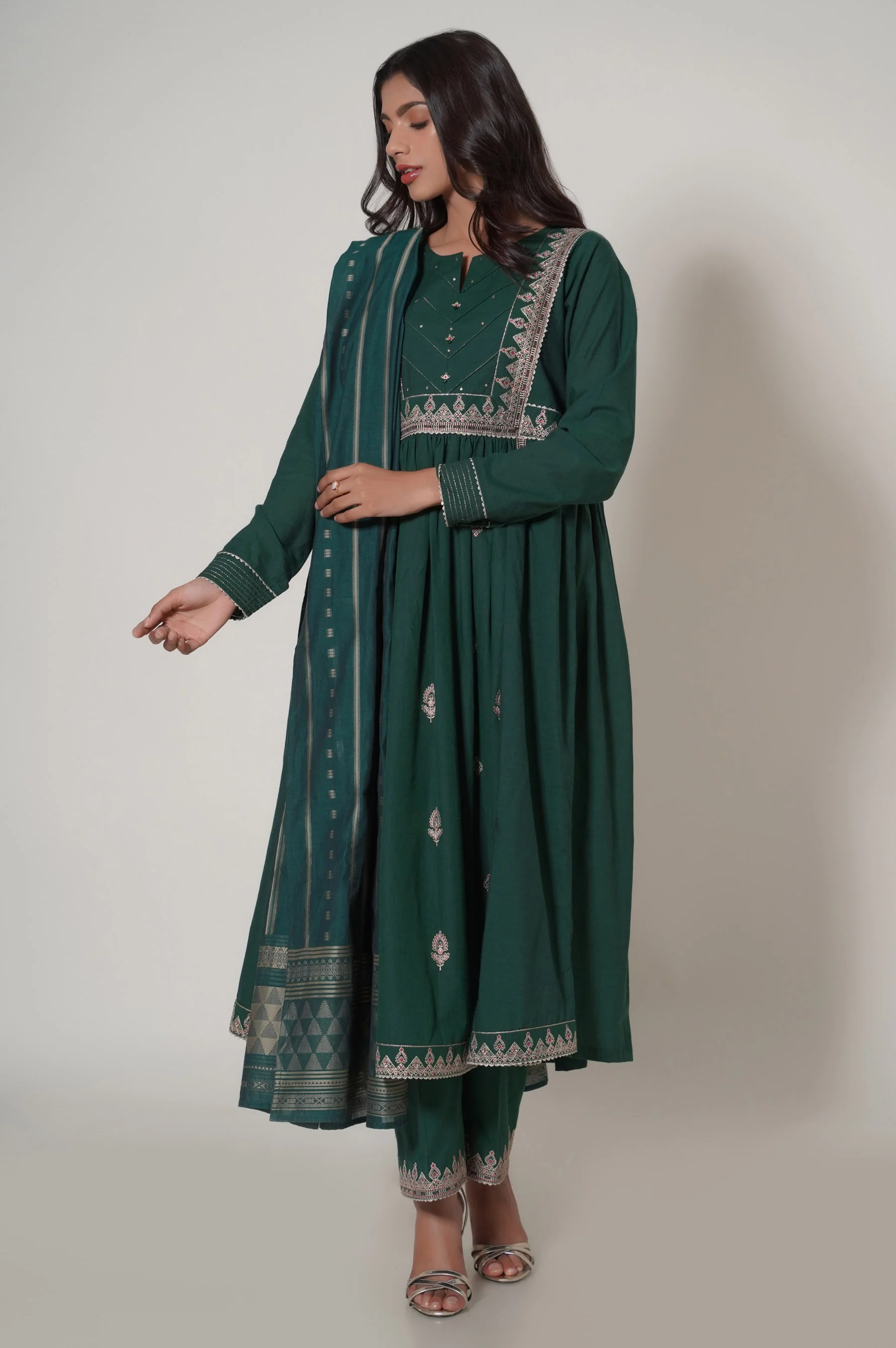 Unstitched 3 Piece Embroidered Yarn Dyed Suit - Image 5