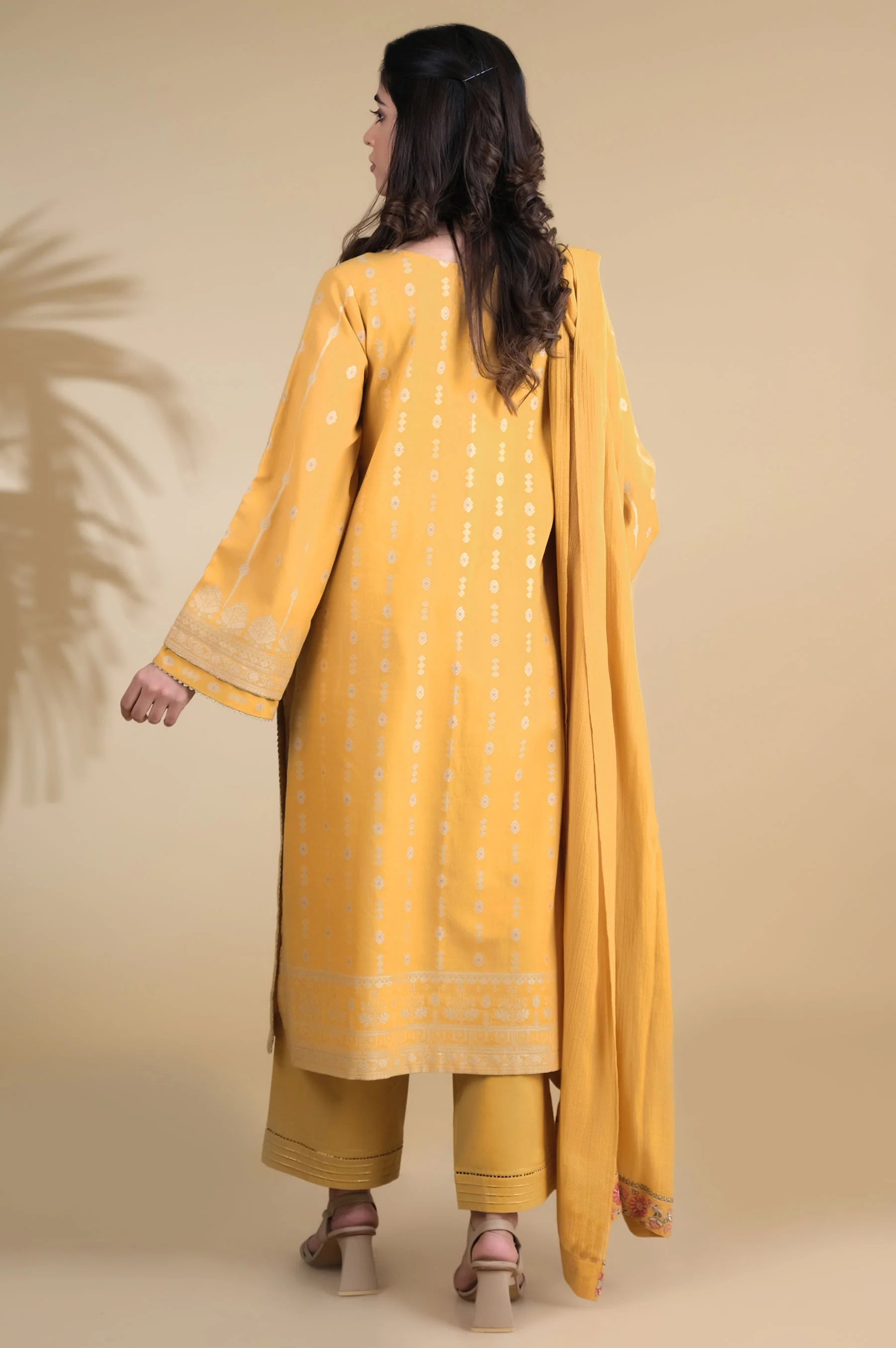 Unstitched 3 Piece Embroidered Jacquard Suit - Image 4