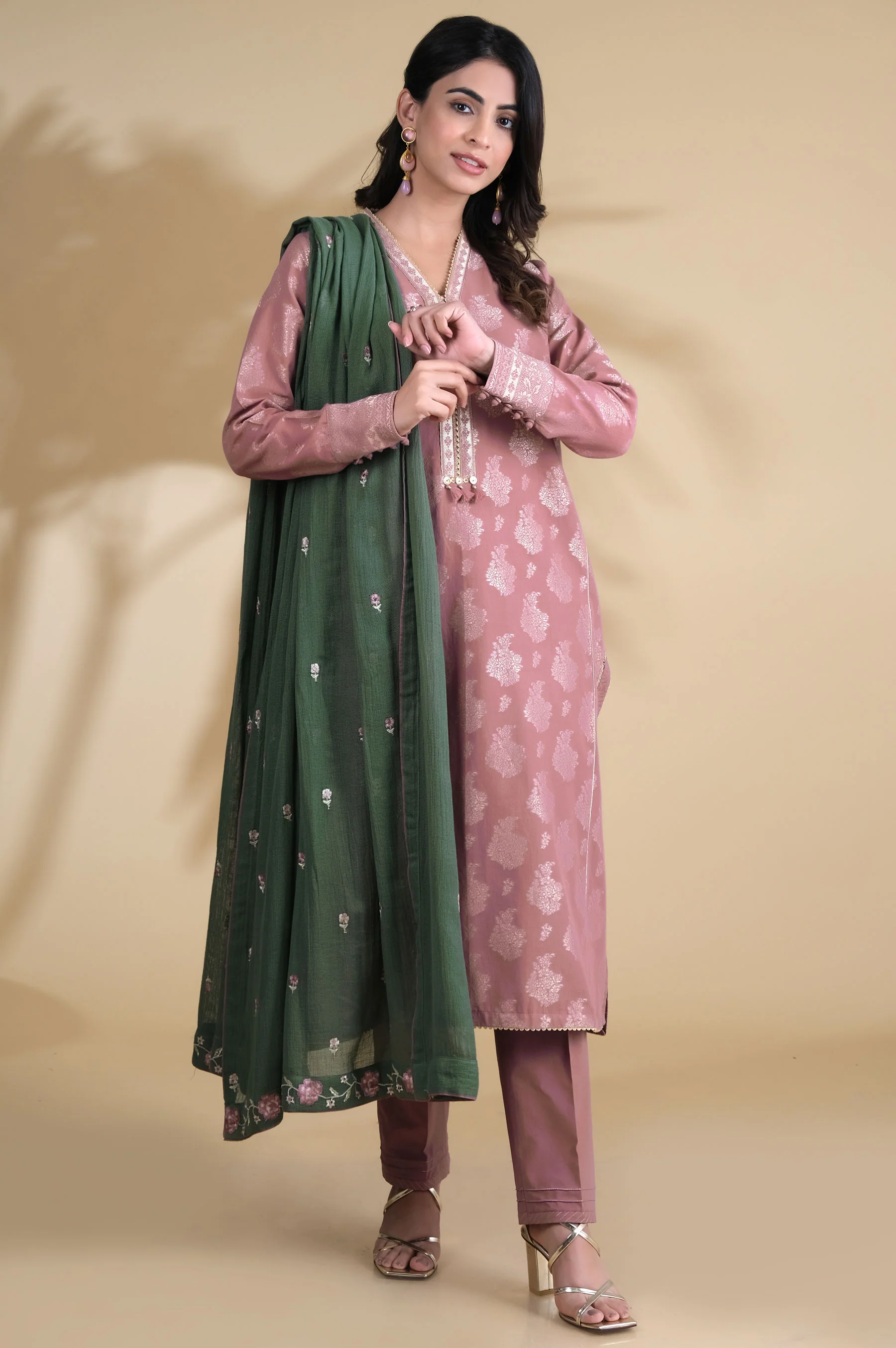 Unstitched 3 Piece Embroidered Jacquard Suit - Image 4