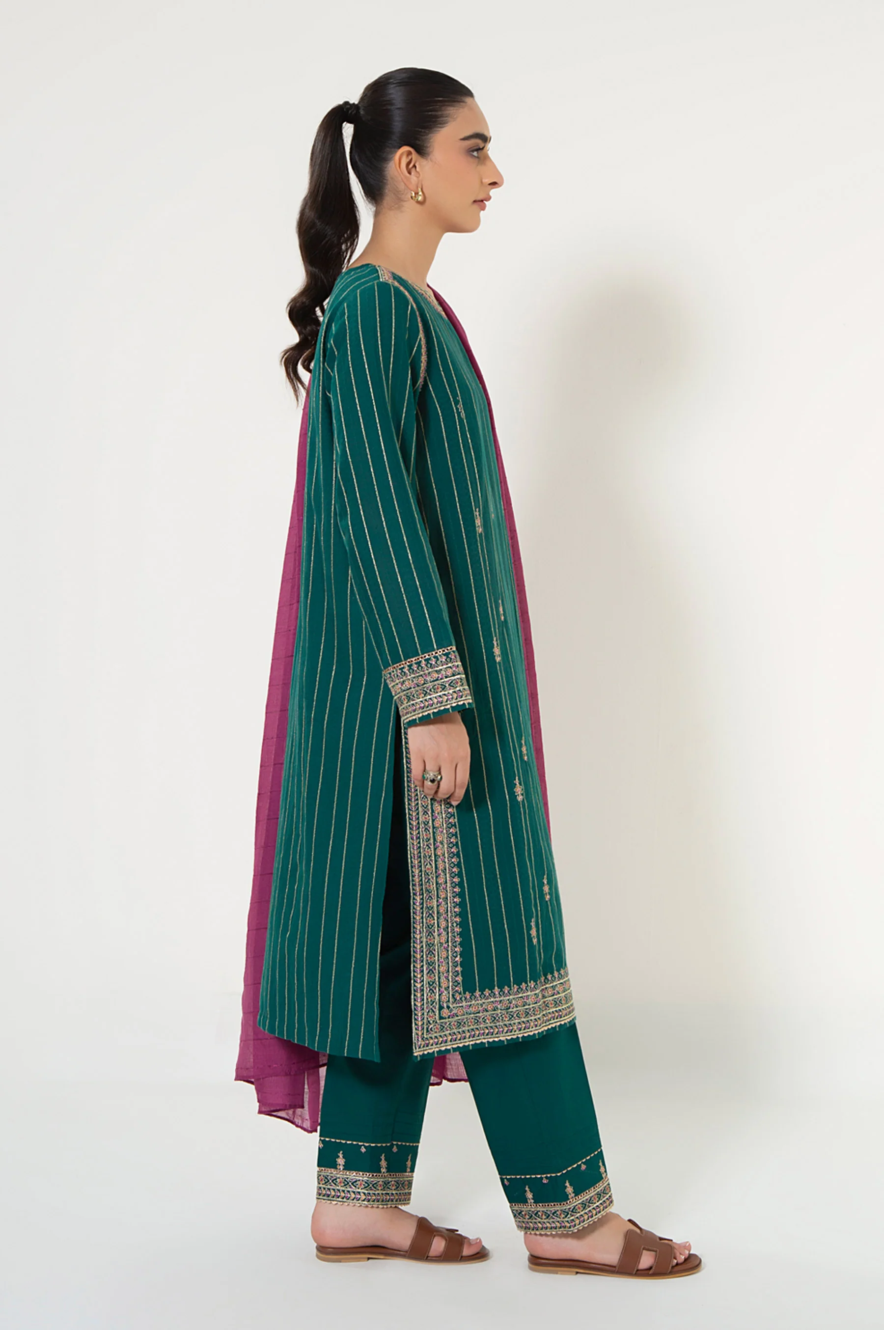 Unstitched 3 Piece Embroidered Jacquard Suit - Image 2