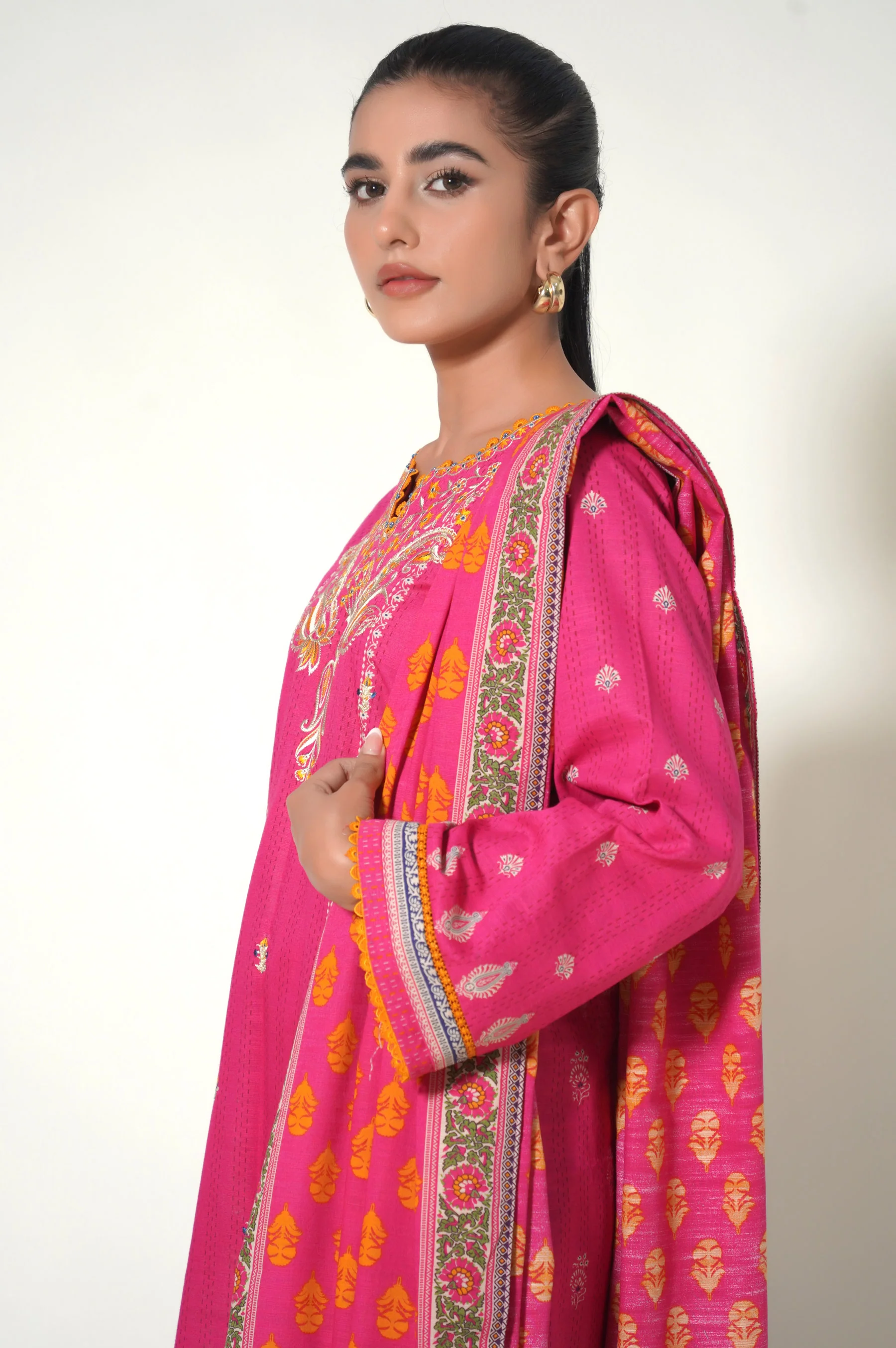 Unstitched 3 Piece Embroidered Khaddar Suit - Image 2
