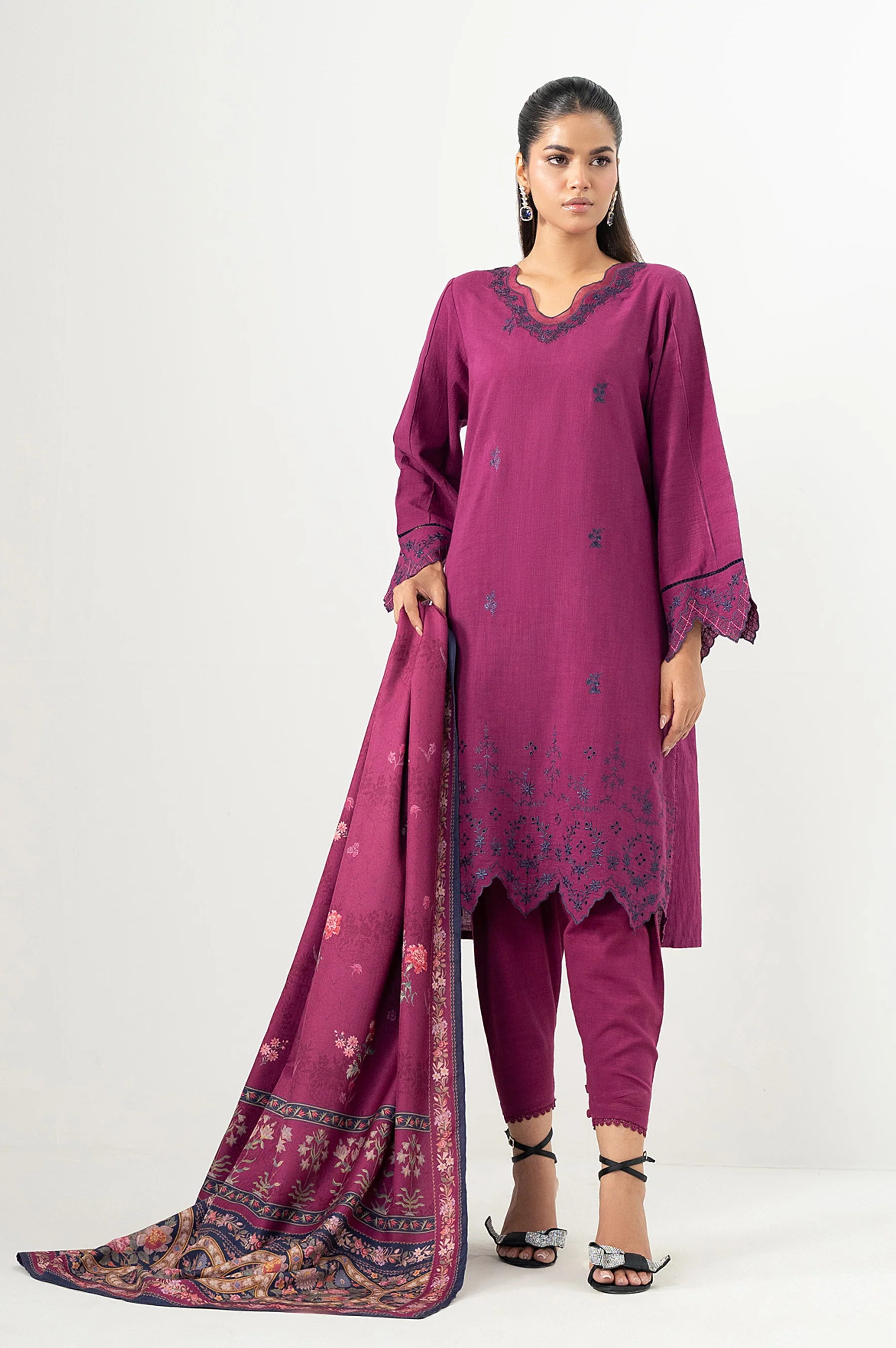 Unstitched 3 Piece Embroidered Khaddar Suit - Image 4
