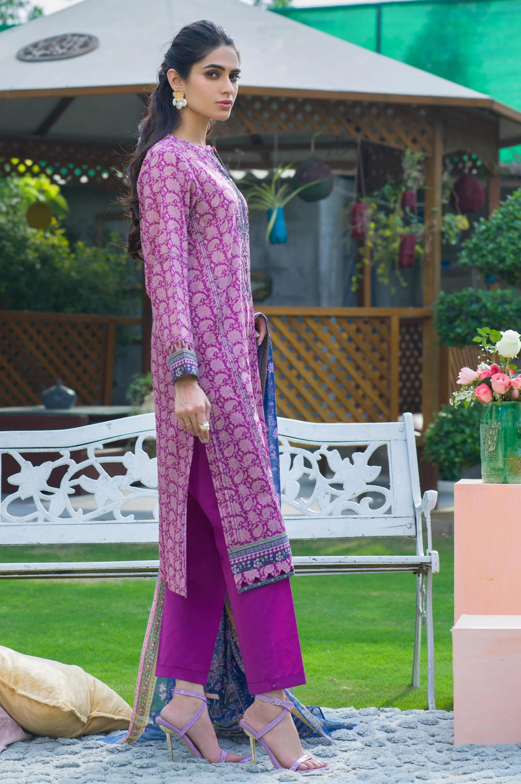 Unstitched 3 Piece Embroidered Lawn with Slub Organza Suit - Image 4