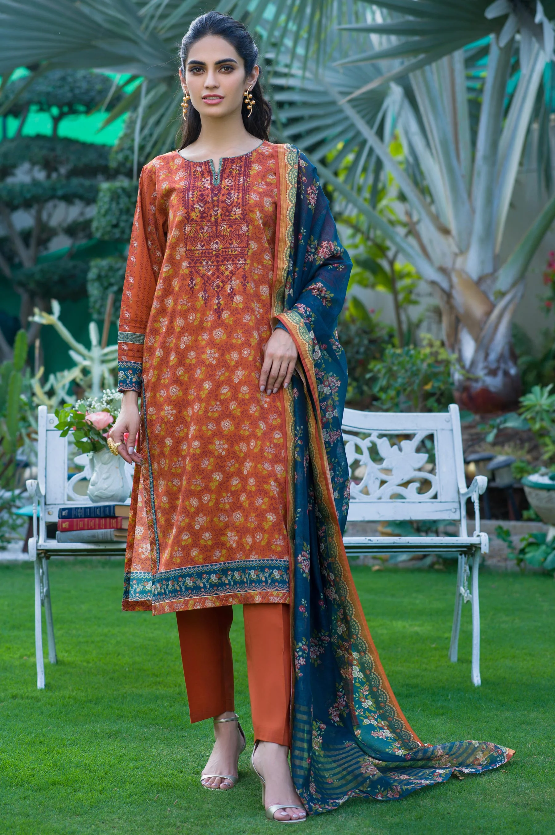 Unstitched 3 Piece Embroidered Lawn with Slub Organza Suit