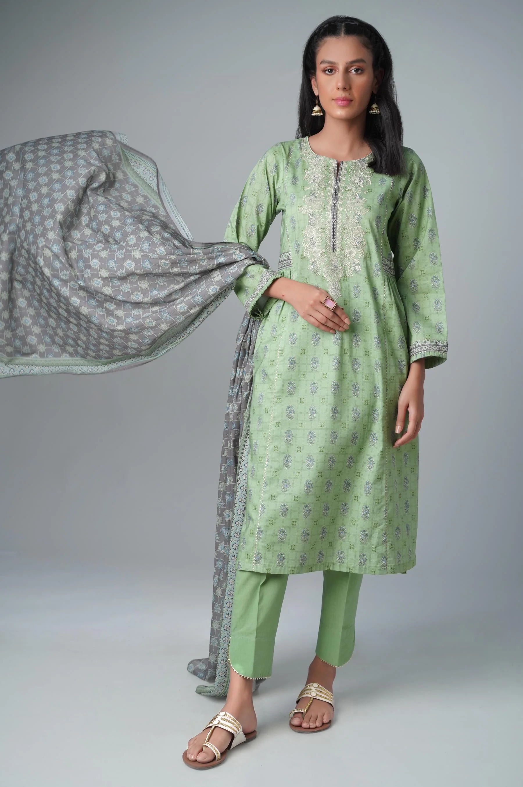 Unstitched 3 Piece Embroidered Lawn Suit - Image 3