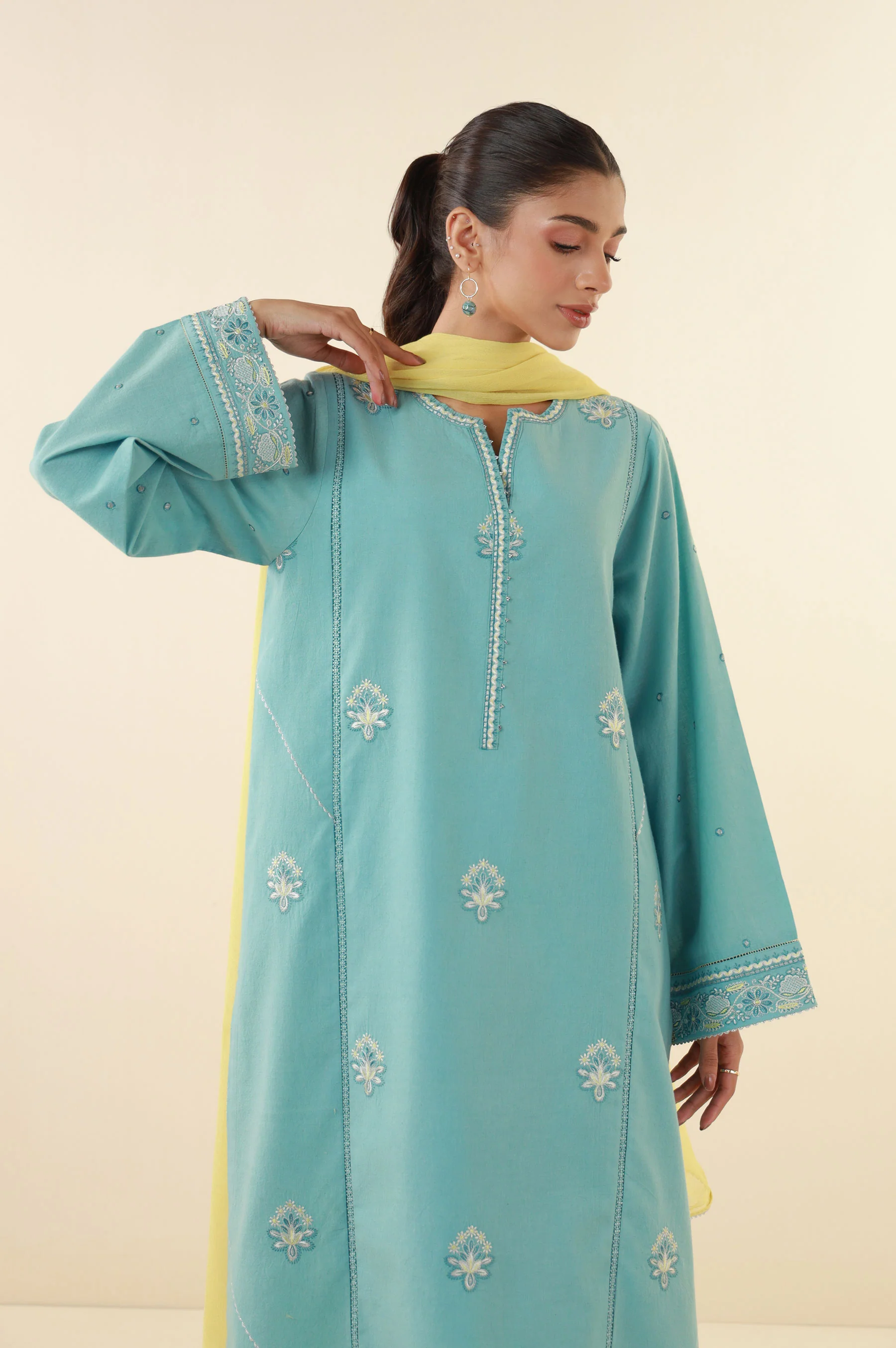 Unstitched 3 Piece Embroidered Lawn Suit - Image 6