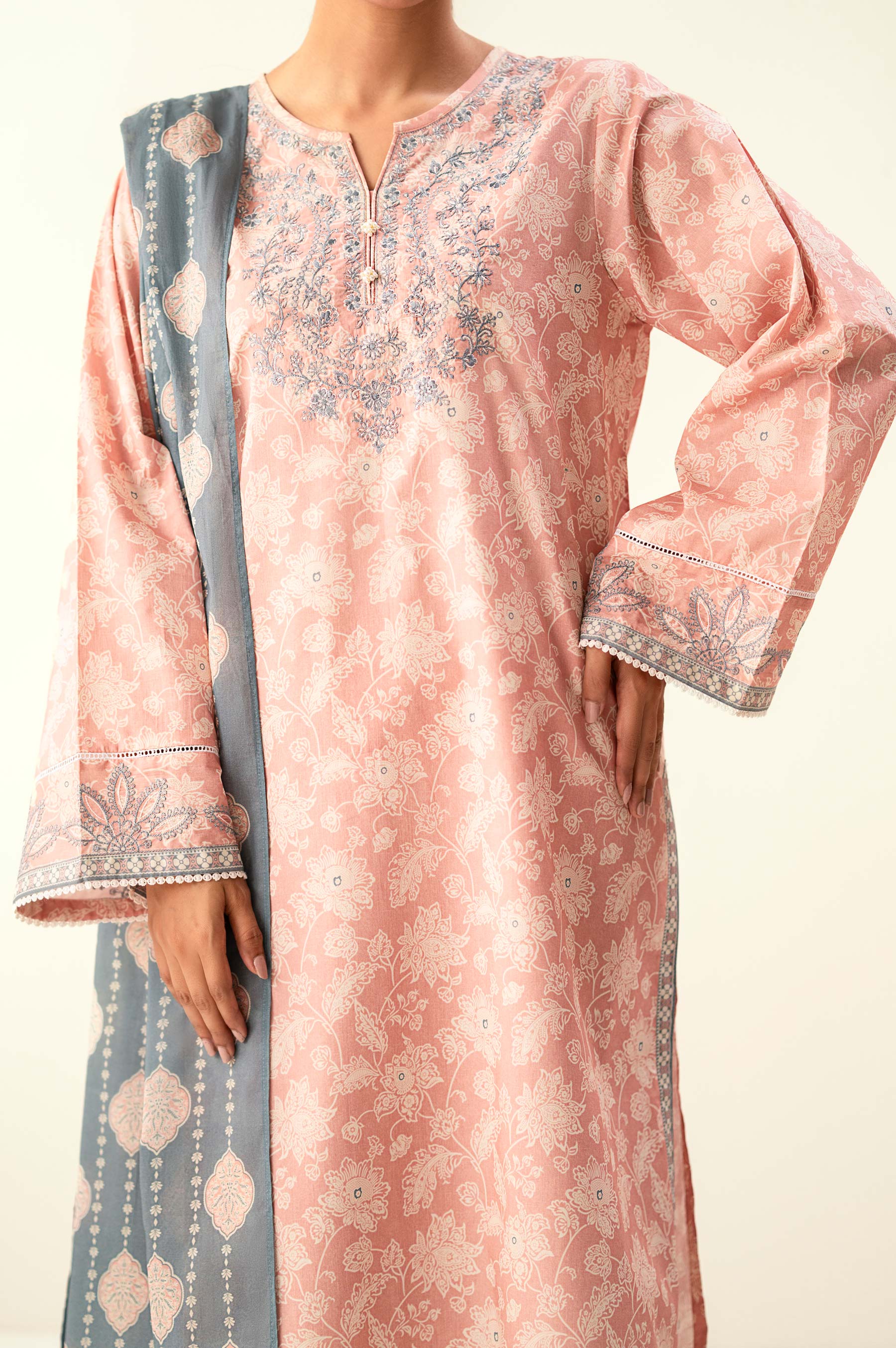 Unstitched 3 Piece Embroidered Lawn Suit - Image 6