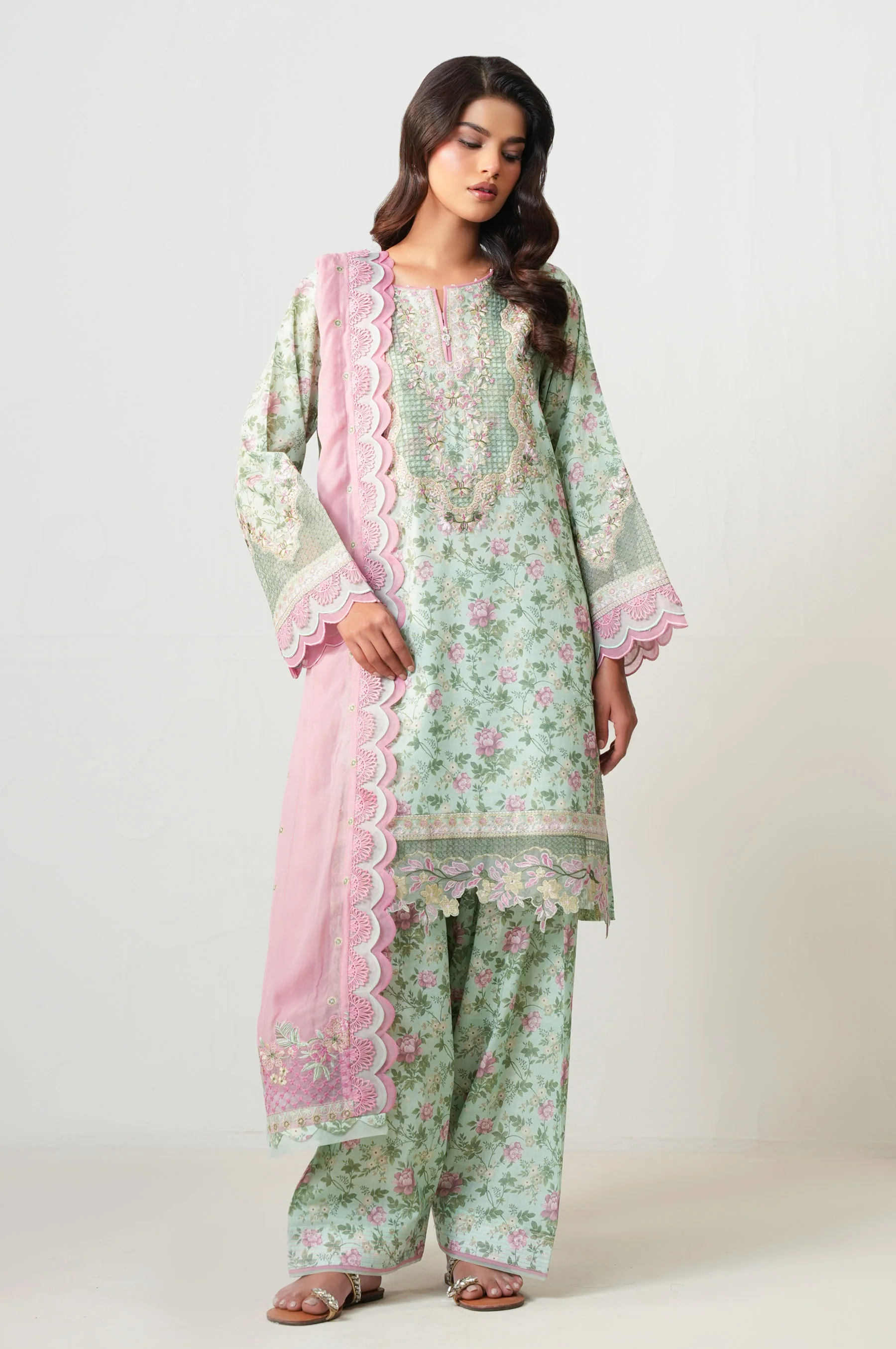 UNSTITCHED EMBROIDERED SUIT