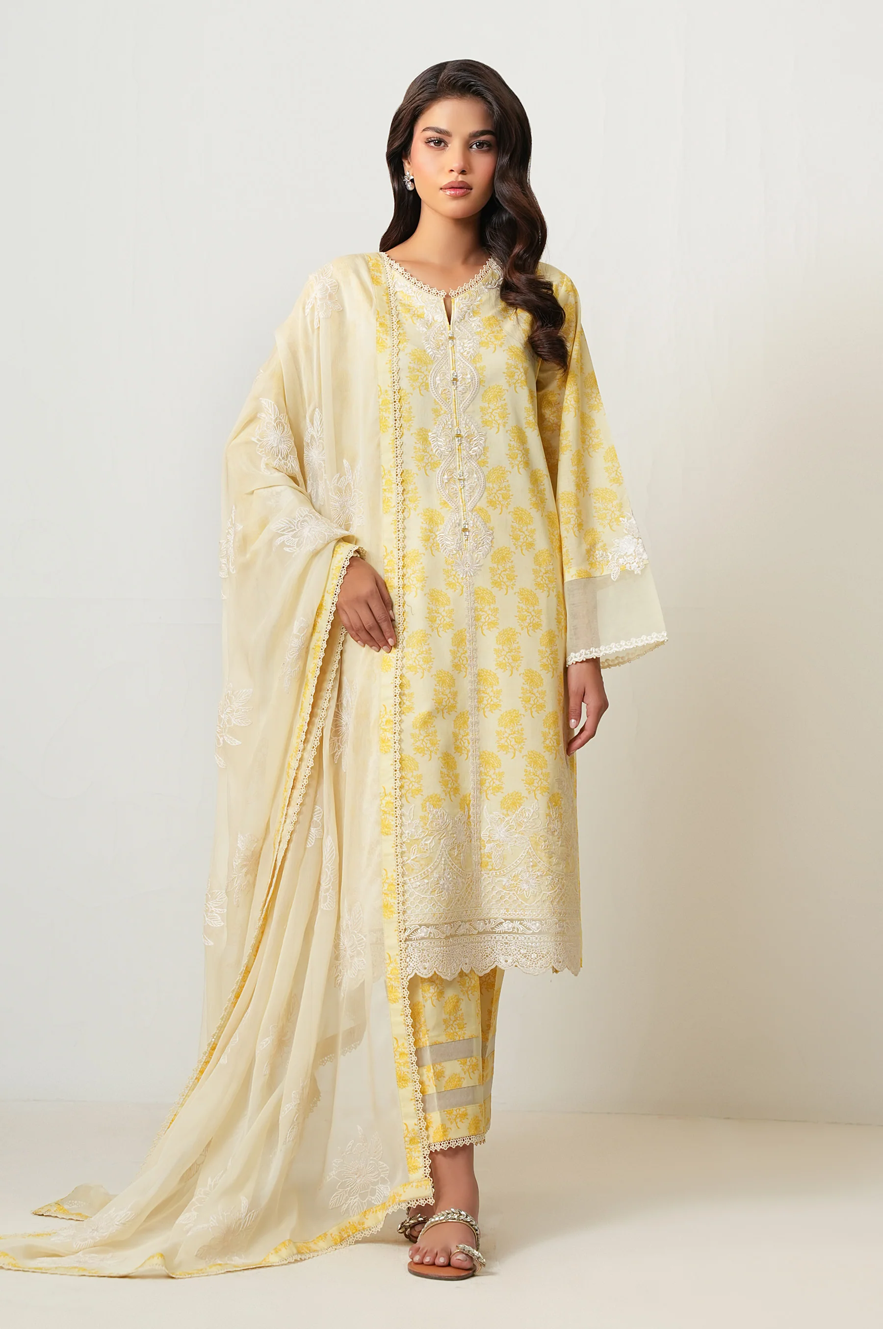UNSTITCHED EMBROIDERED SUIT