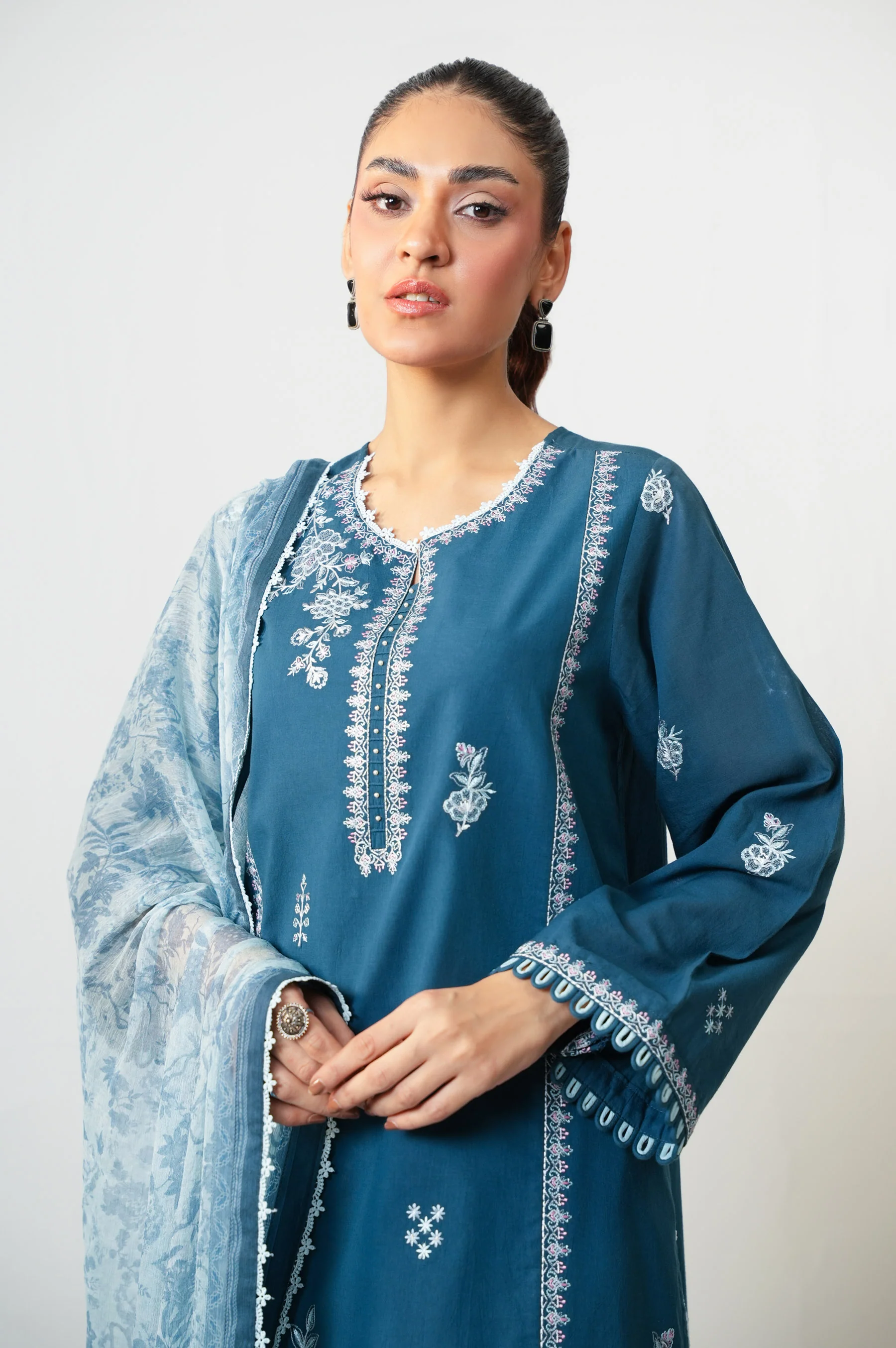 Unstitched 3 Piece Embroidered Luxury Lawn Suit - Image 2