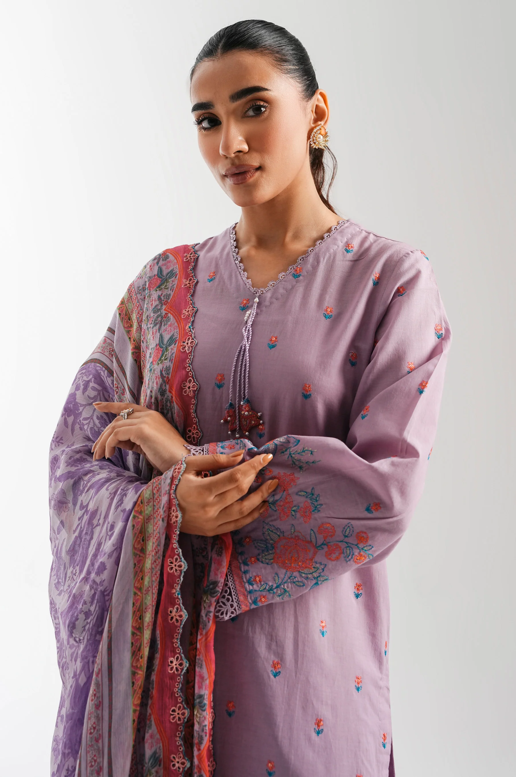 UNSTITCHED EMBROIDERED SUIT - Image 2