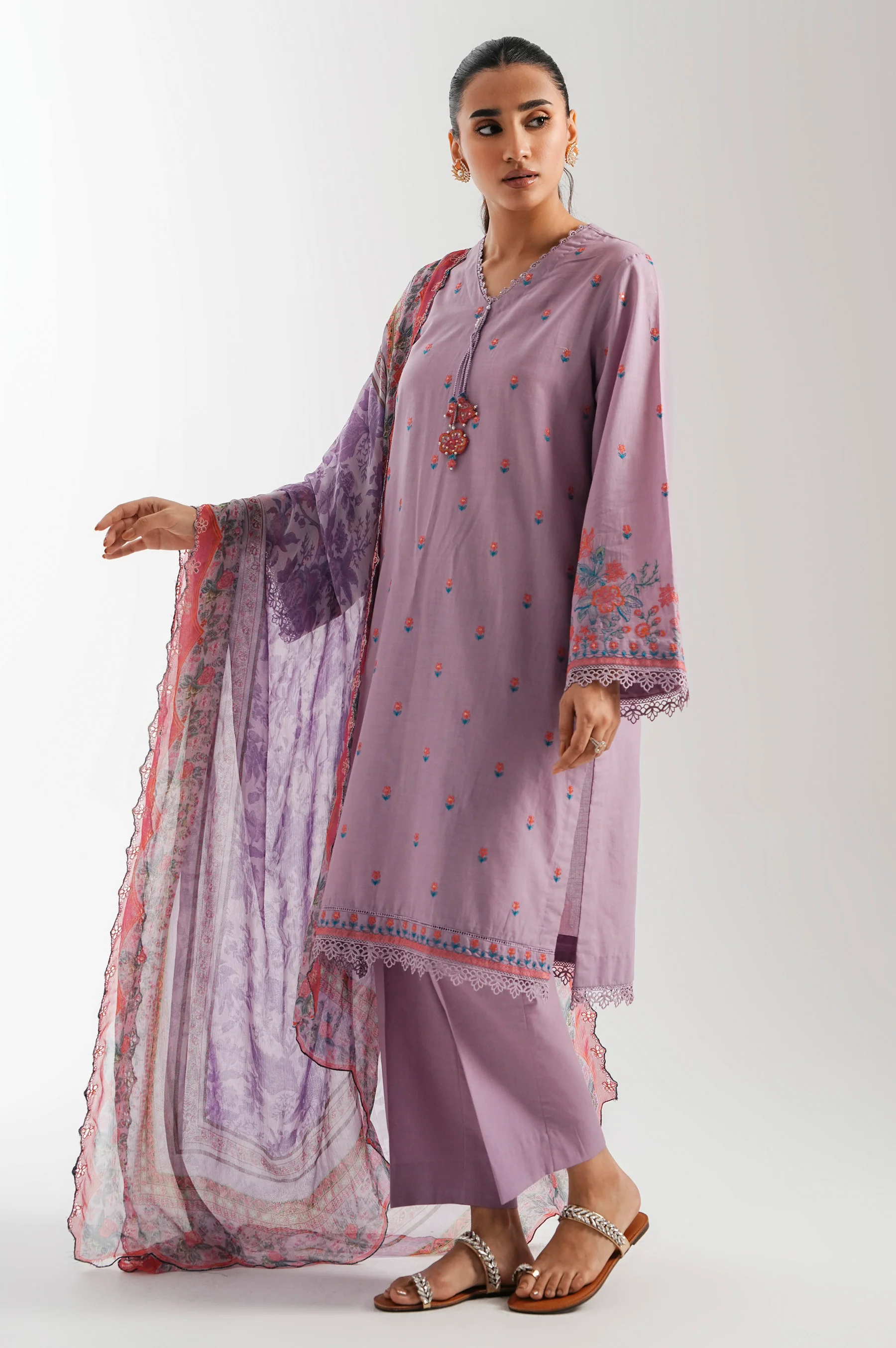 UNSTITCHED EMBROIDERED SUIT - Image 5