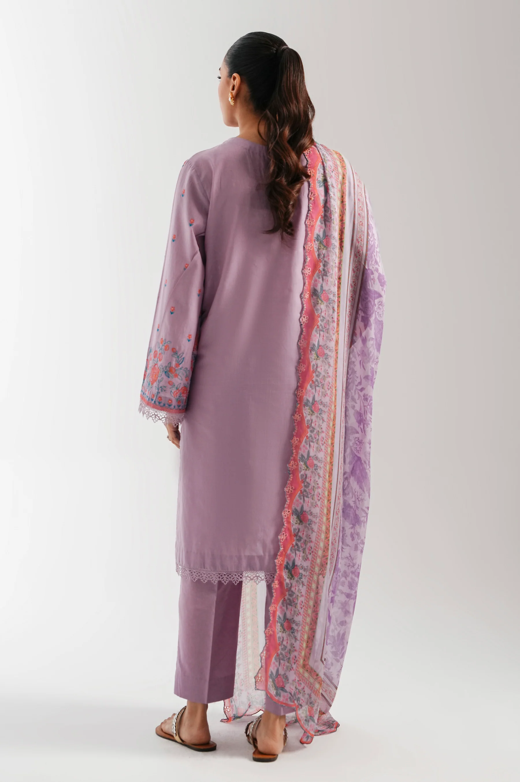 UNSTITCHED EMBROIDERED SUIT - Image 6