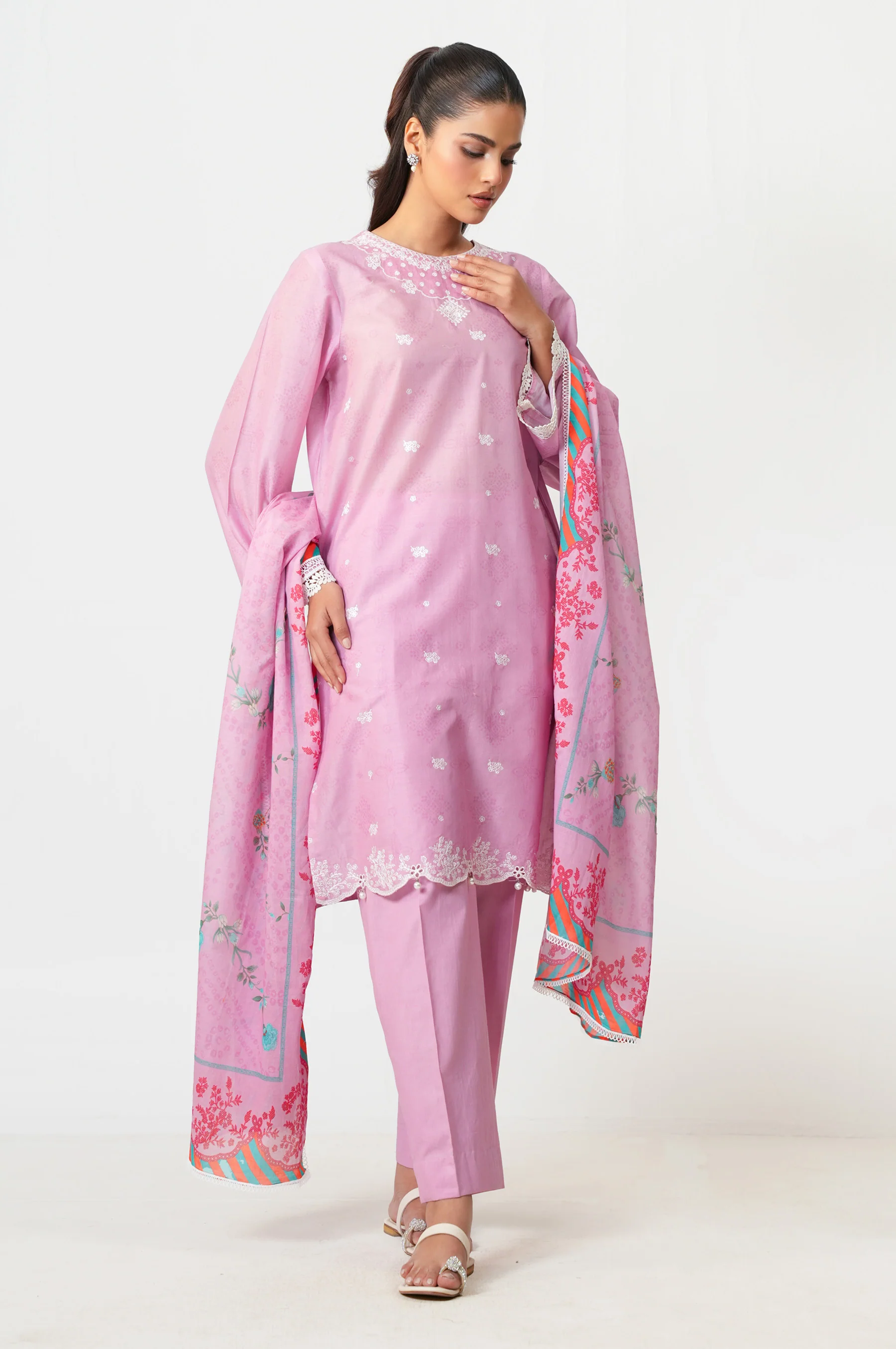 UNSTITCHED EMBROIDERED SUIT - Image 6