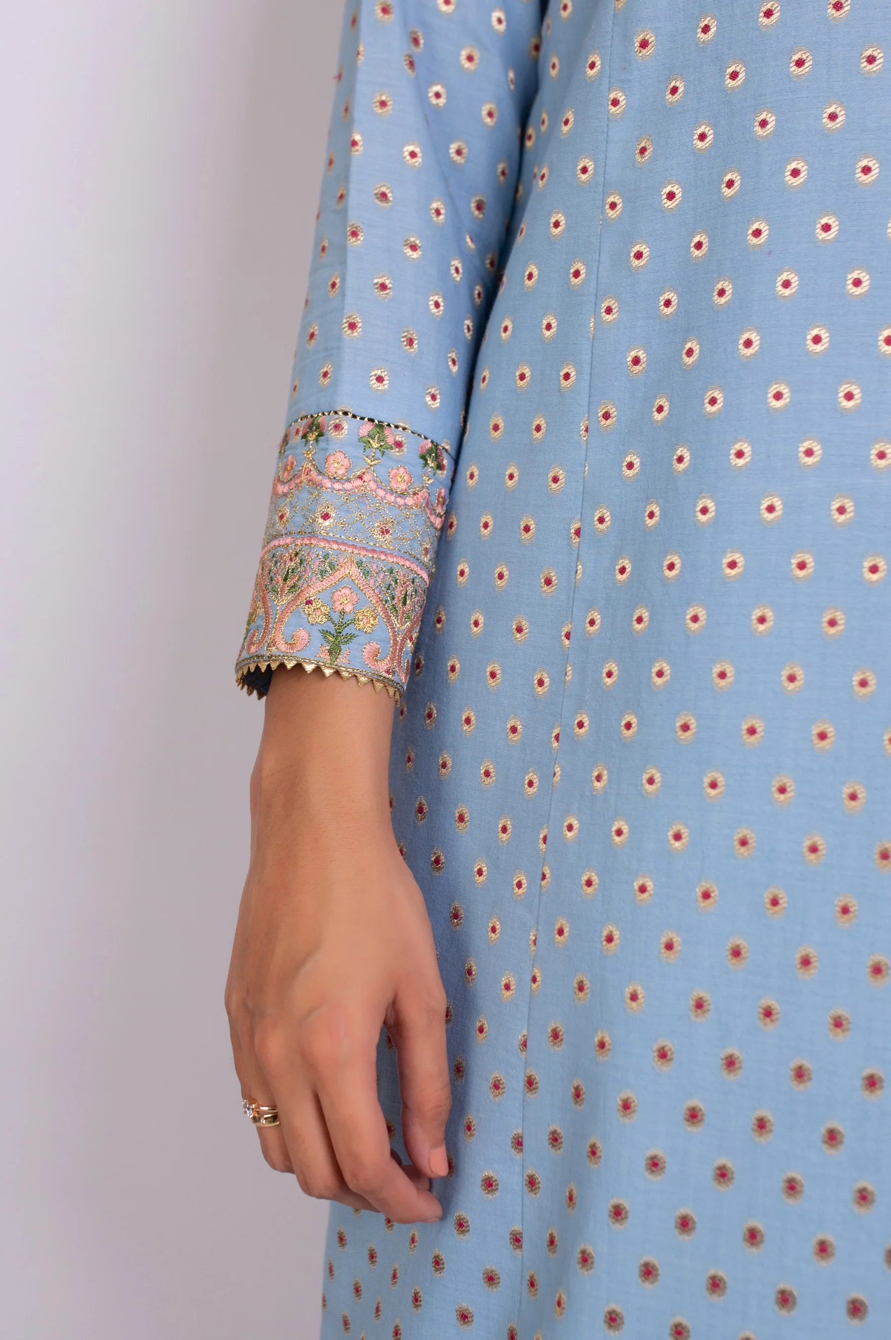 Unstitched 3 Piece Embroidered Maysuri Jacquard Suit - Image 4