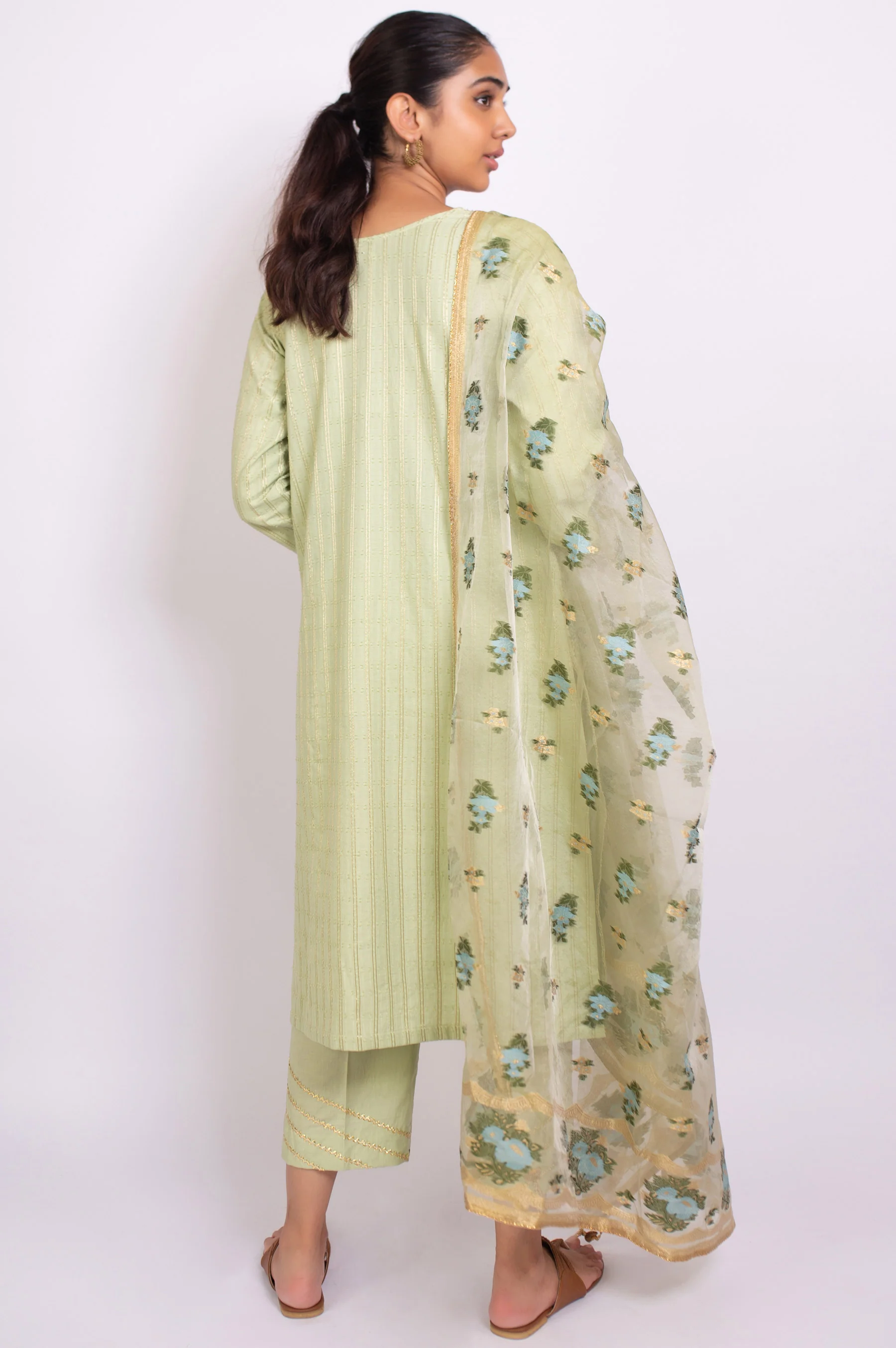 Unstitched 3 Piece Embroidered Maysuri Jacquard Suit - Image 2