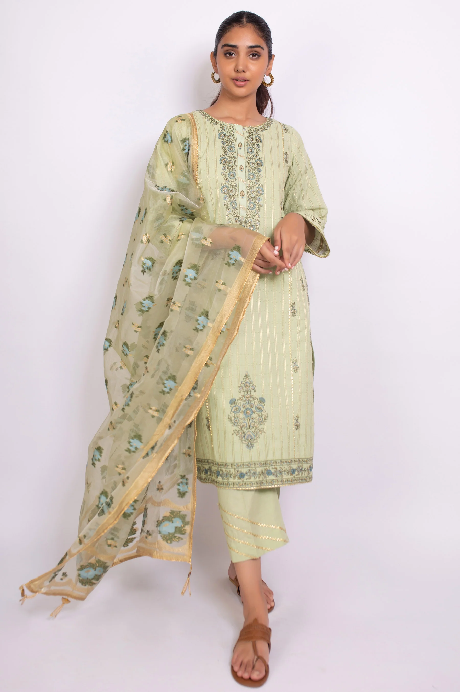 Unstitched 3 Piece Embroidered Maysuri Jacquard Suit - Image 5