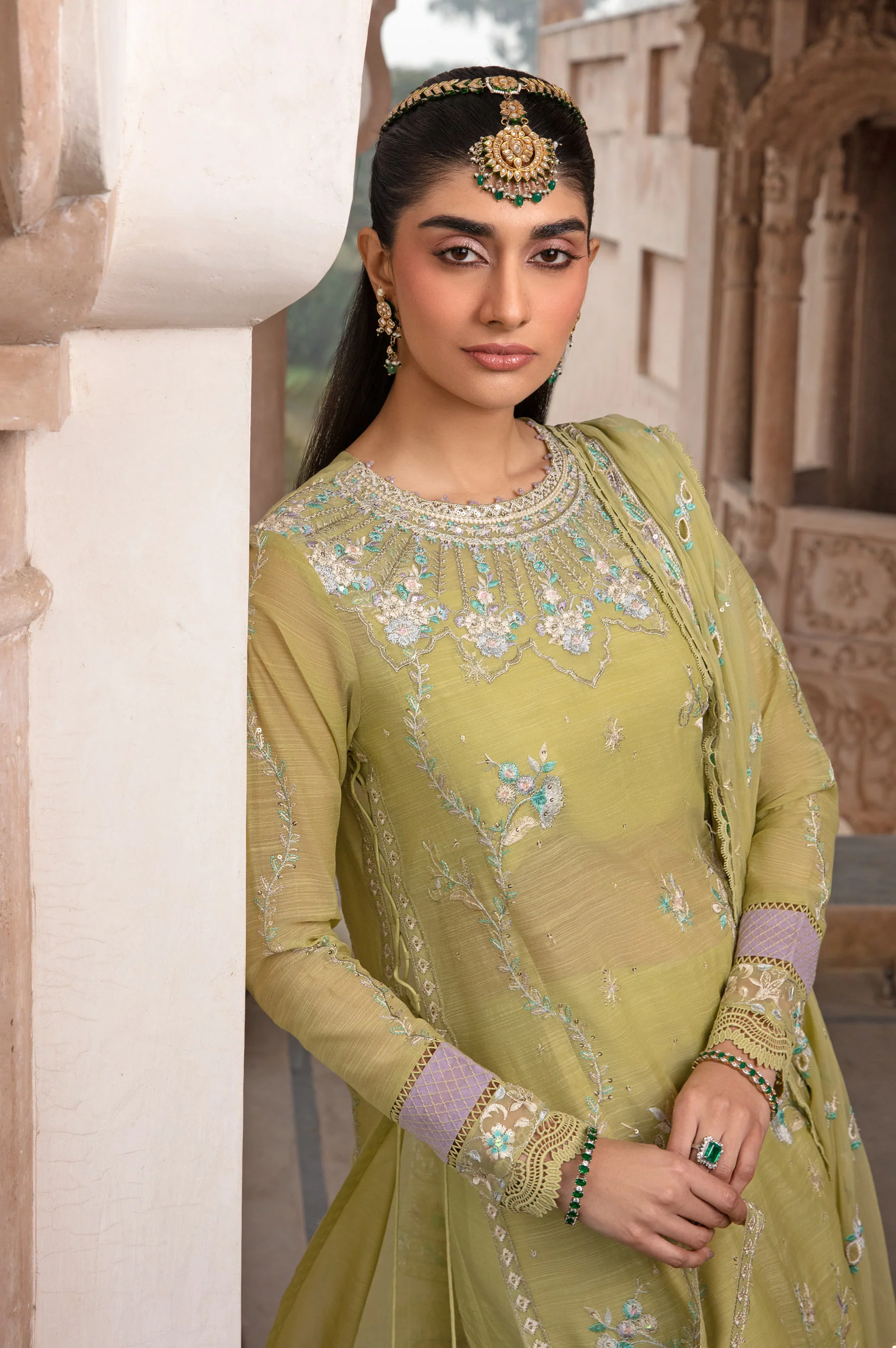 UNSTITCHED EMBROIDERED SUIT - Image 2