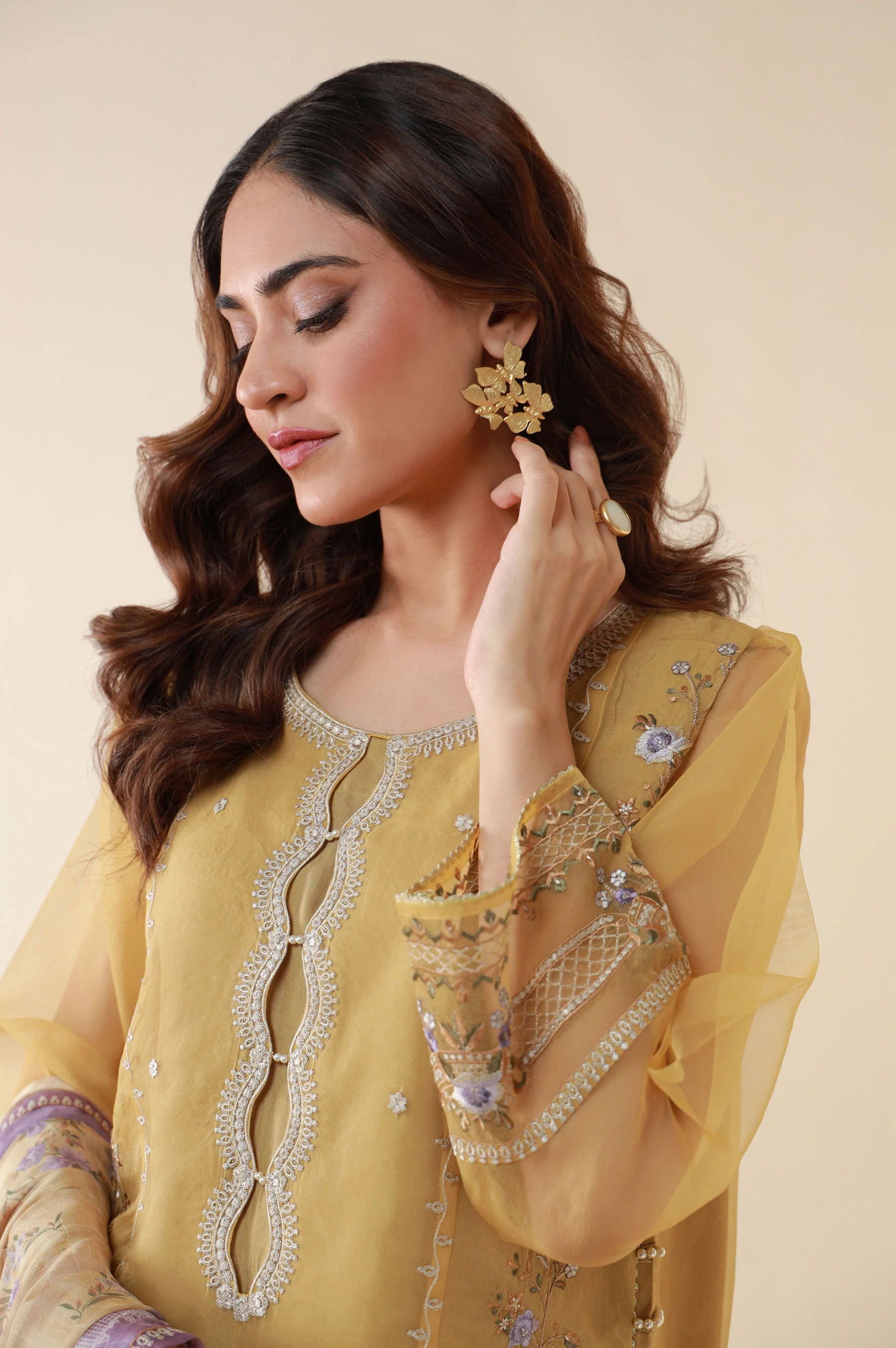 Unstitched 3 Piece Embroidered Organza Shirt Printed Silk Dupatta - Image 5