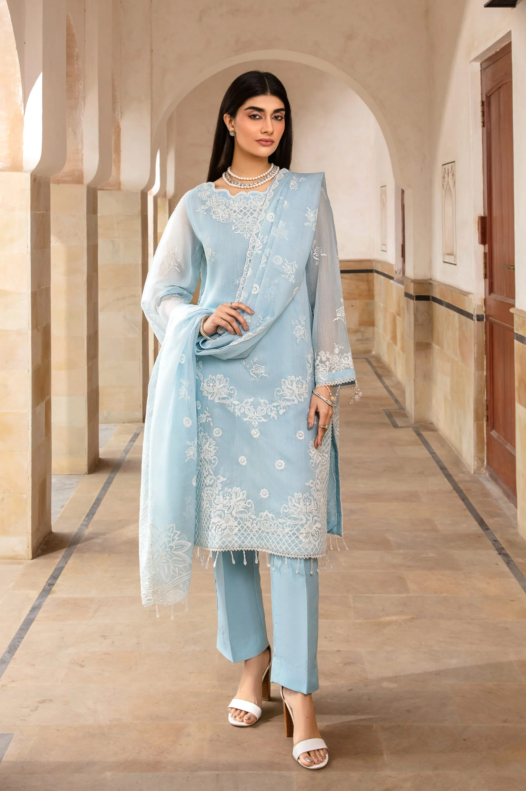 UNSTITCHED EMBROIDERED SUIT - Image 6