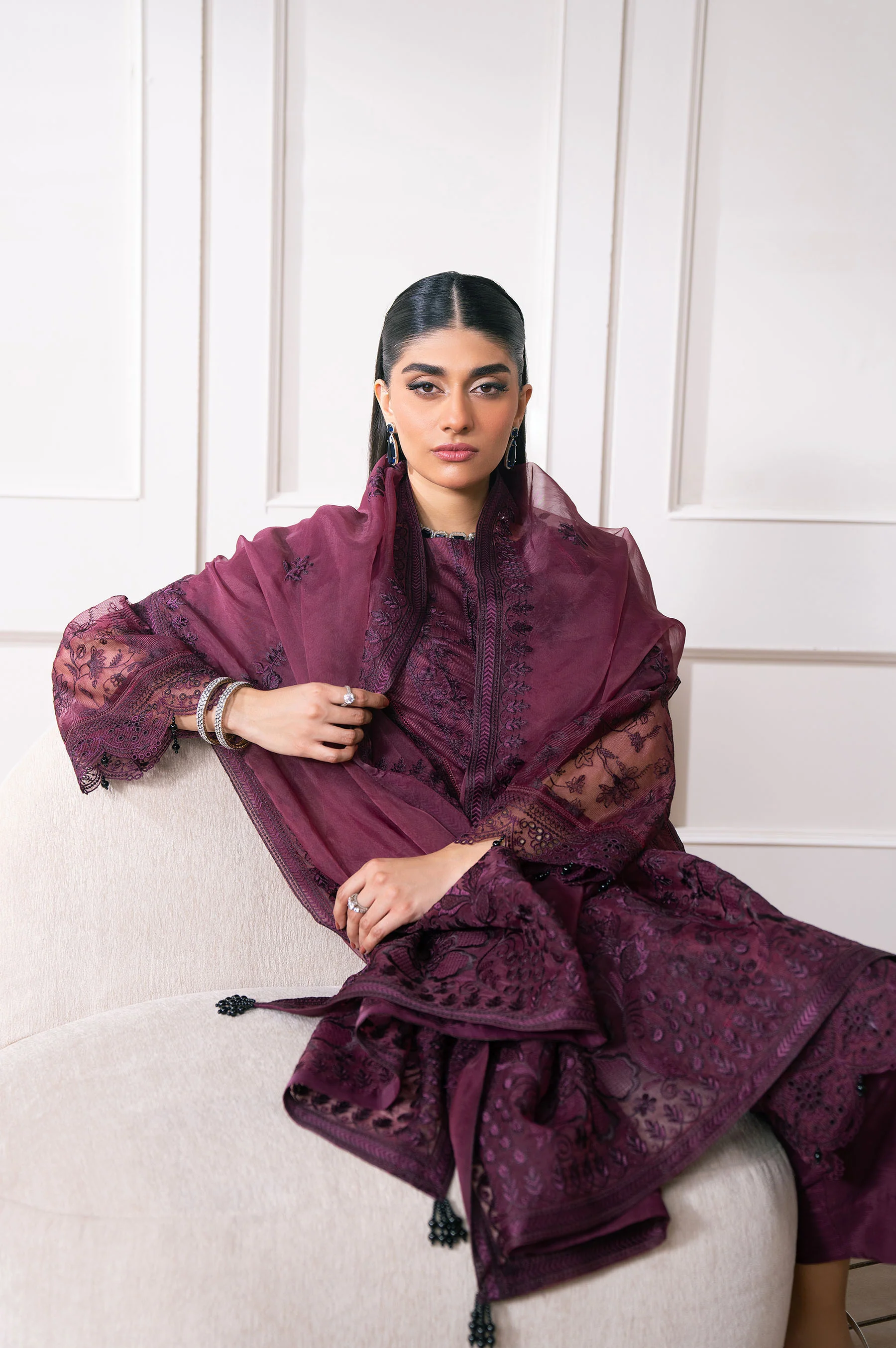 UNSTITCHED EMBROIDERED SUIT - Image 5
