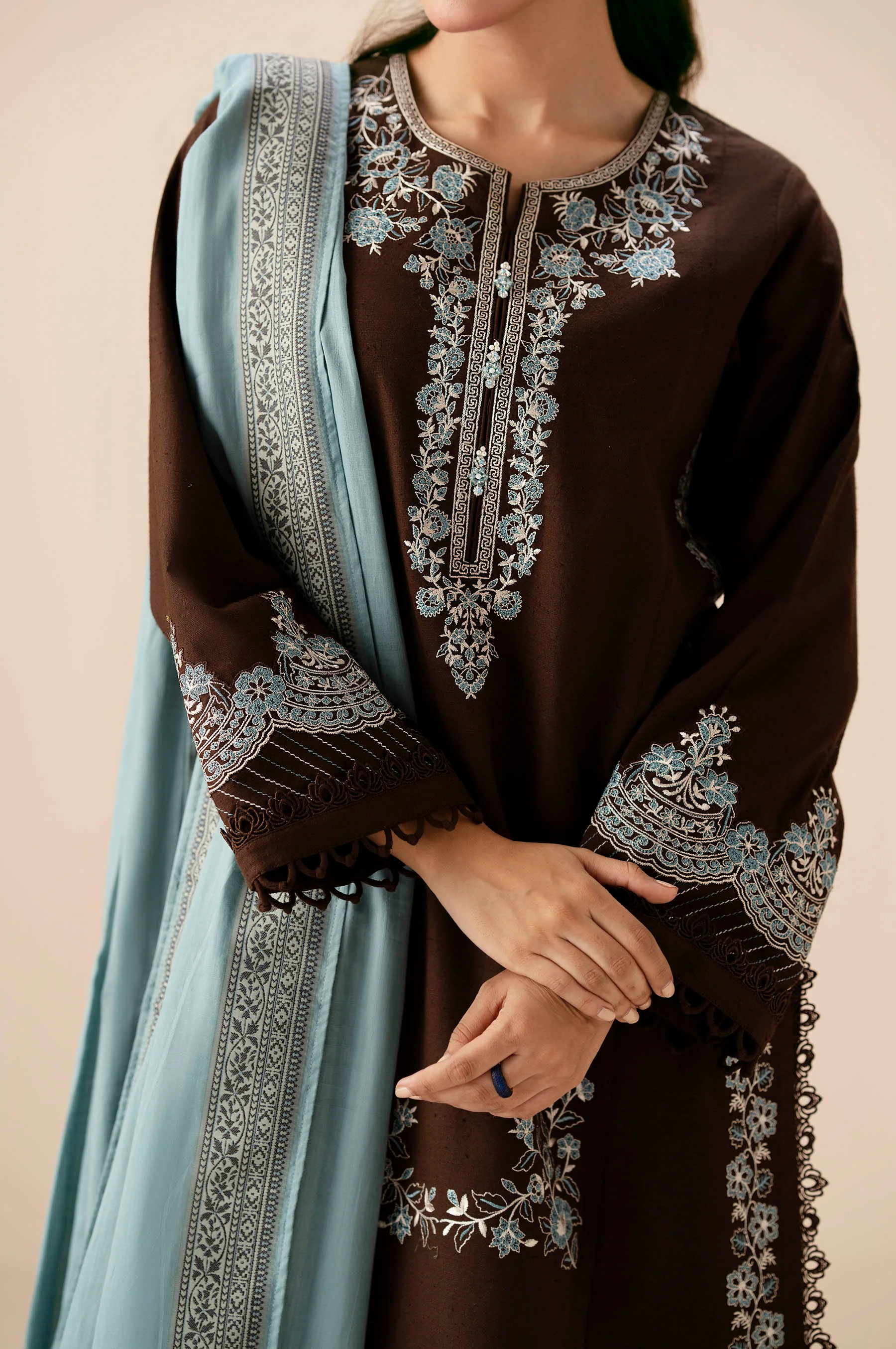 Unstitched 3 Piece Embroidered Textured Slub Suit - Image 6
