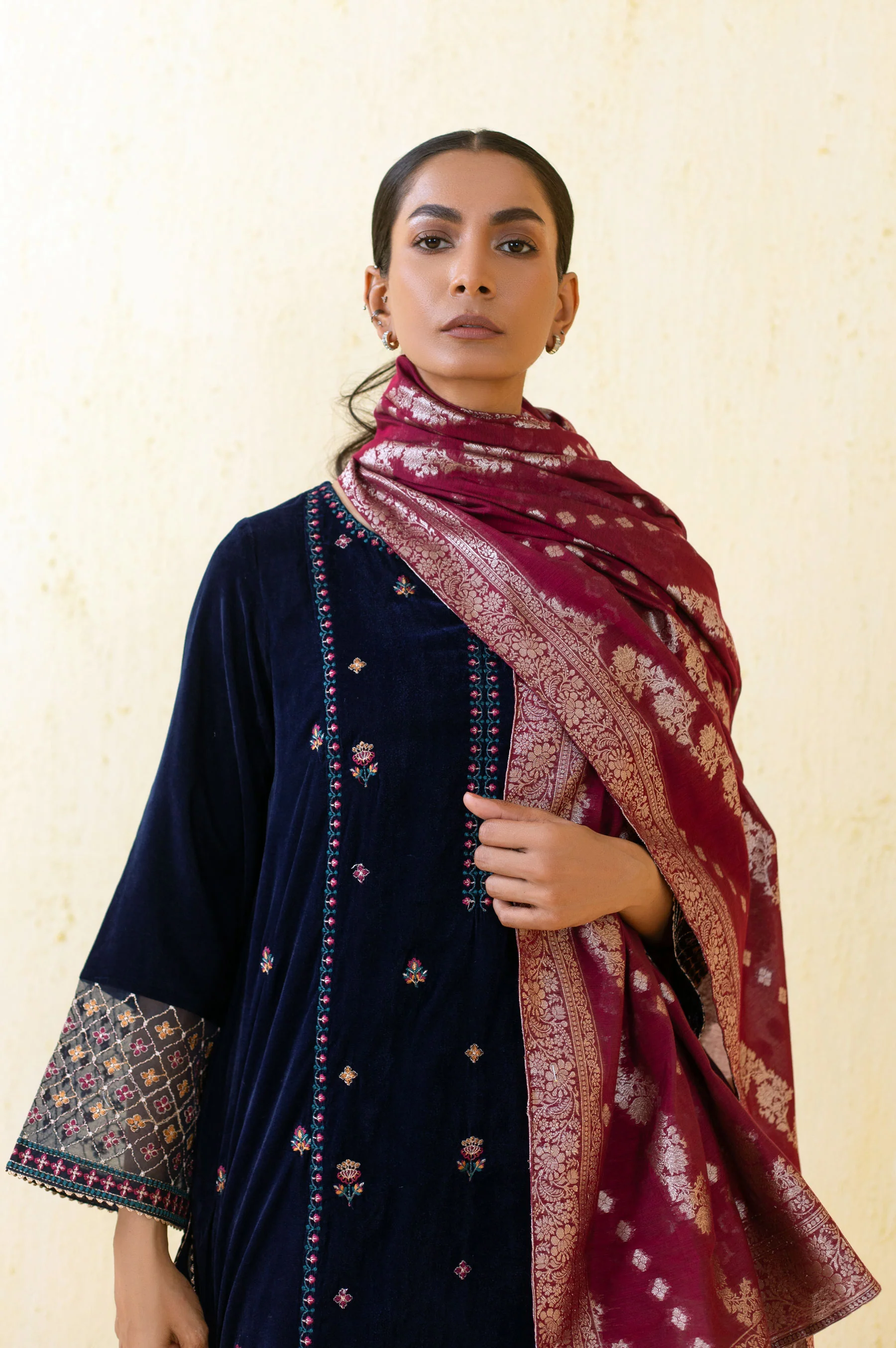 3 Piece Unstitched Embroidered Velvet Suit - Blue - Image 2