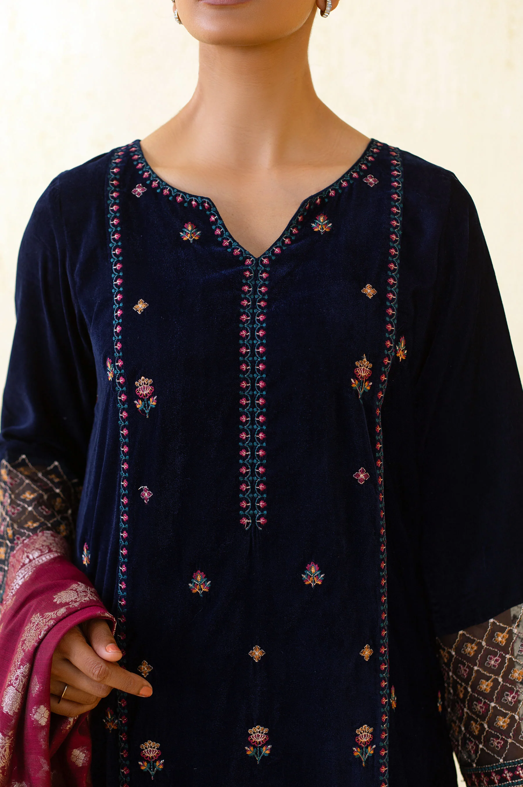 3 Piece Unstitched Embroidered Velvet Suit - Blue - Image 7