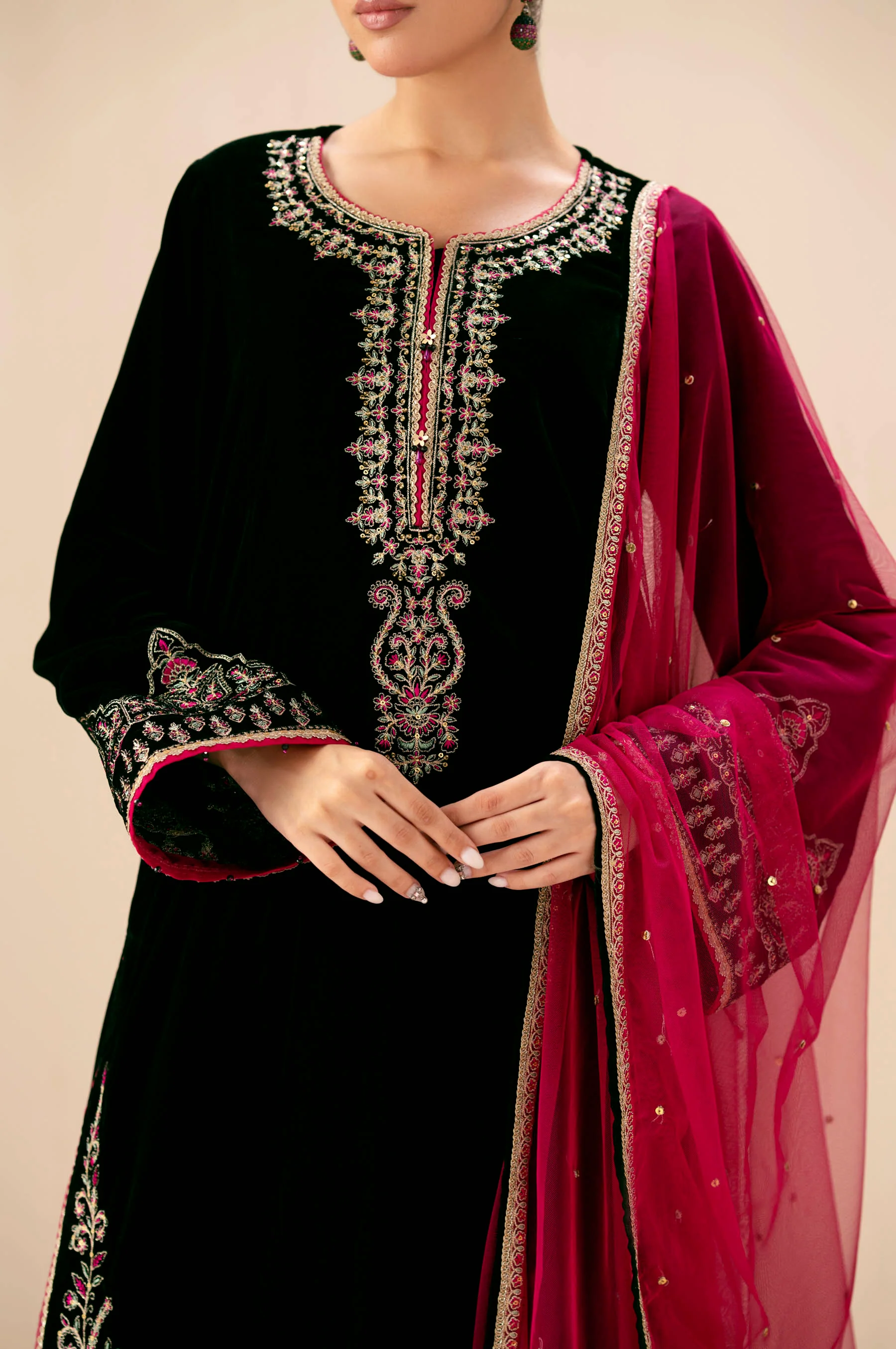 UNSTITCHED EMBROIDERED SUIT - Image 3