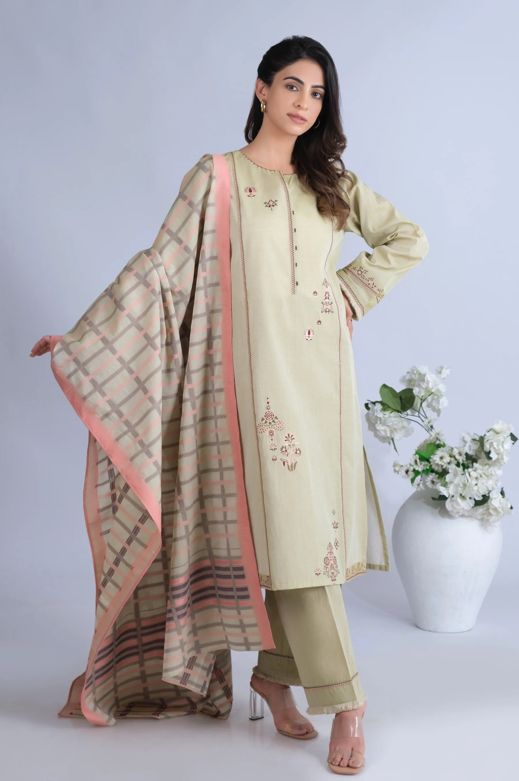 Unstitched 3 Piece Embroidered  Yarn Dyed Jacquard Suit - Image 4