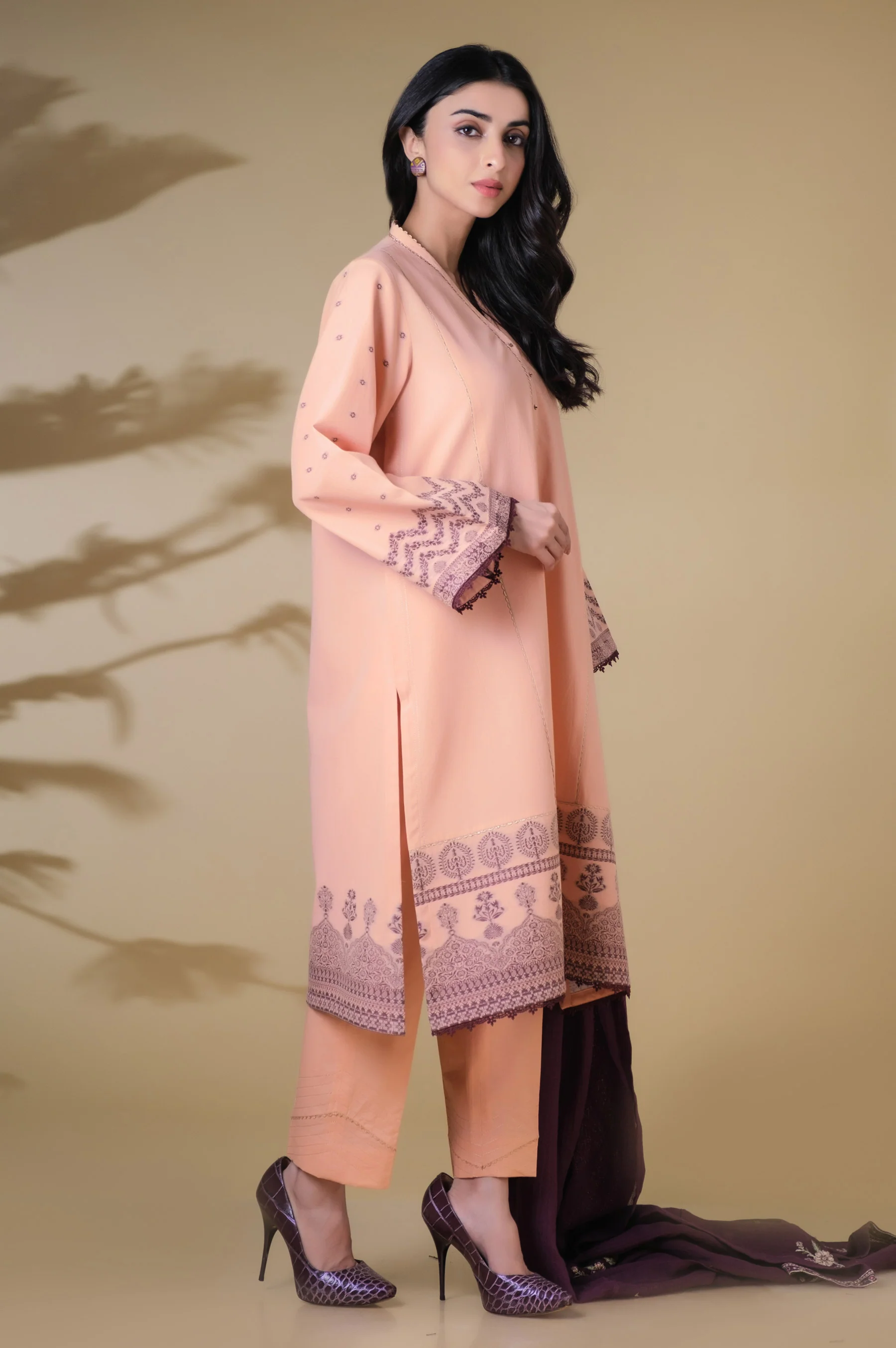 Unstitched 3 Piece Dyed Jacquard Suit - Image 4