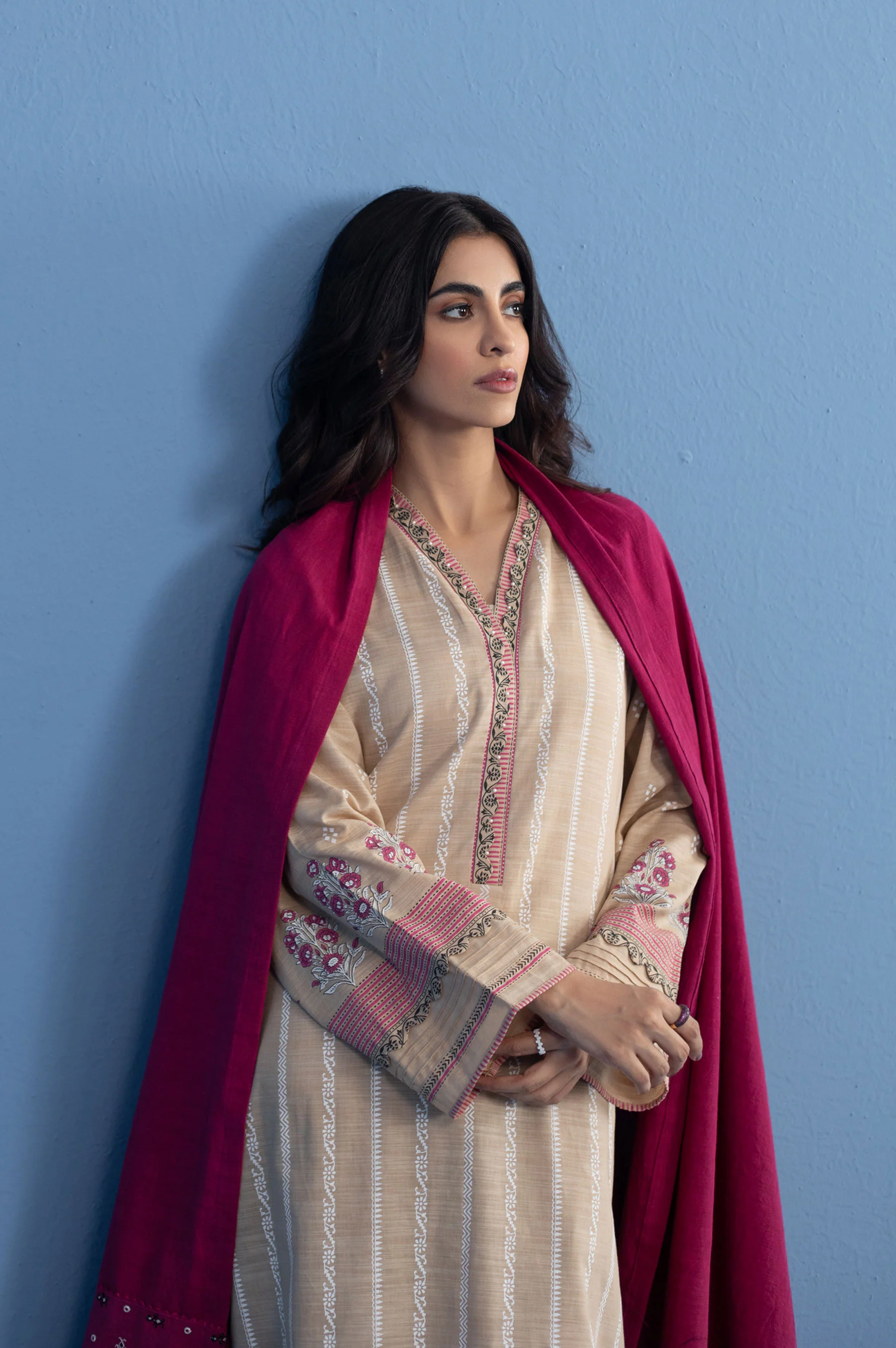 Unstitched 3 Piece Paste Printed Khaddar Suit - Image 4