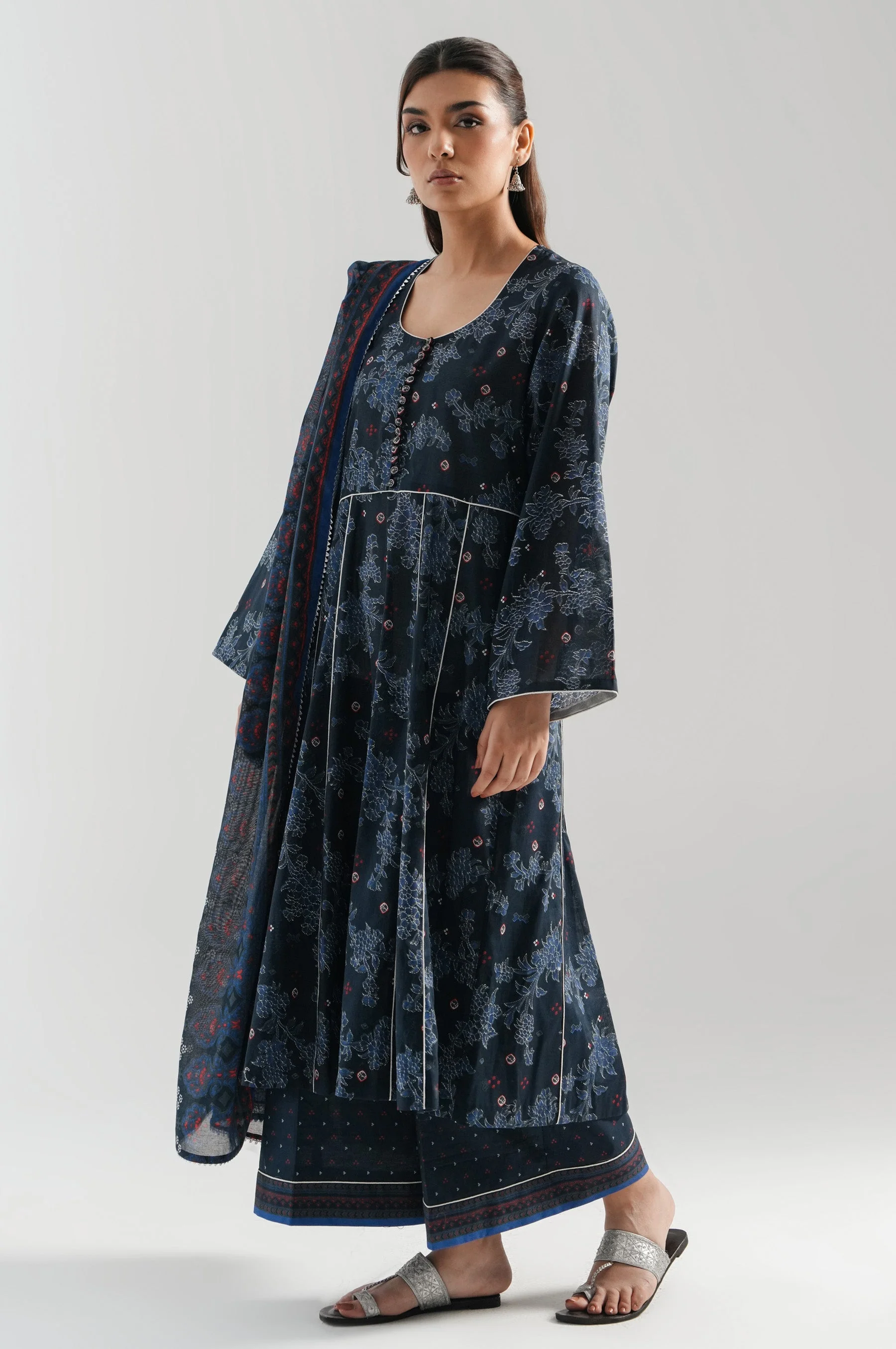UNSTITCHED PRINTED SUIT (FACTORY E-OUTLET) - Image 4